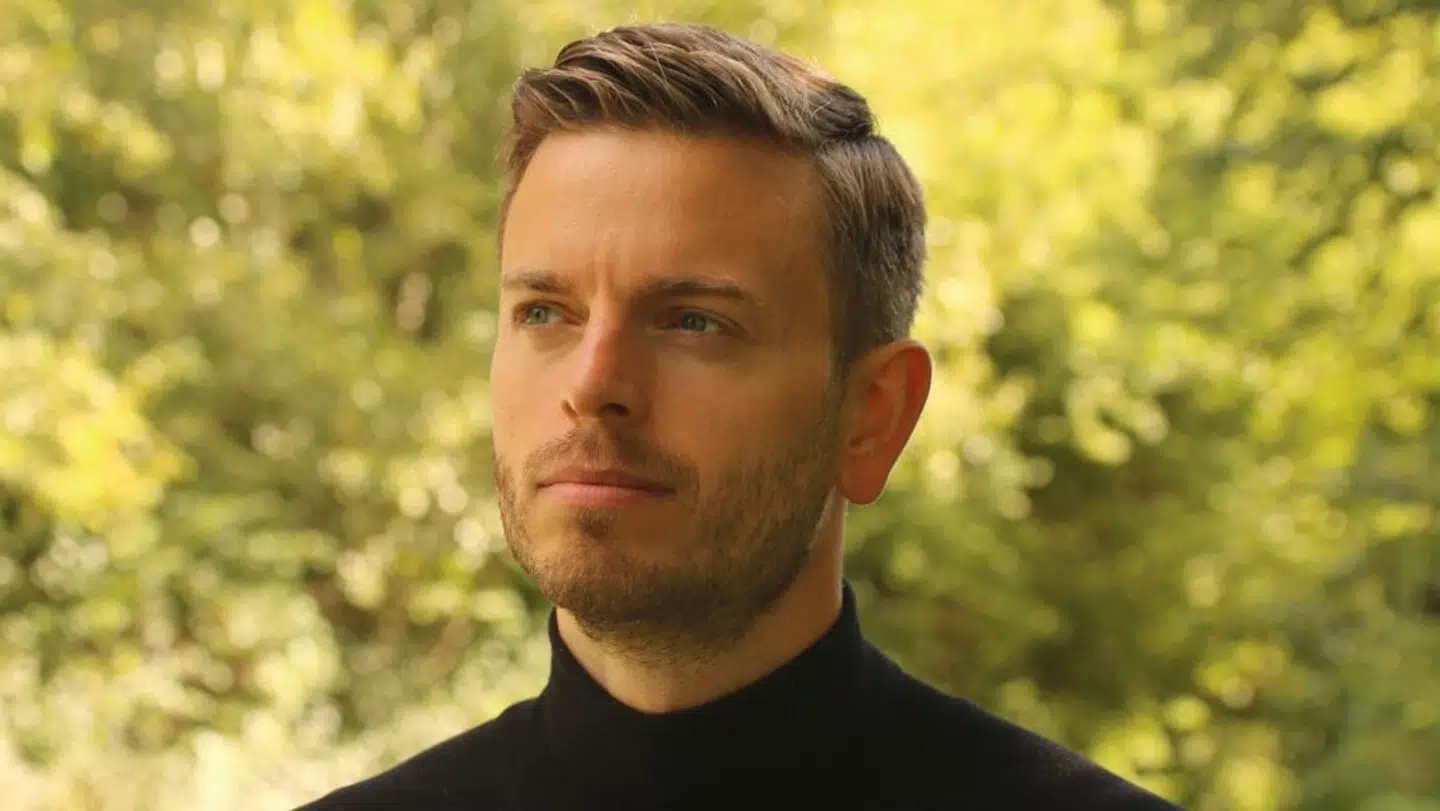 Rasmus Lund-Nielsen har arbejdet med psykologi i ti år og har oplevet, hvordan svær overvægt også går ud over folks mentale trivsel.