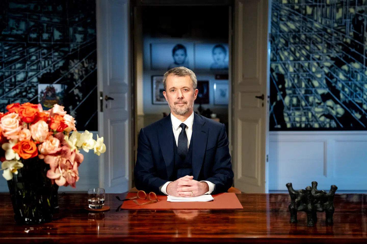 Kong Frederik X holder nytårstale fra Frederik VIII's Palæ, Amalienborg, København, onsdag den 31. december 2025.