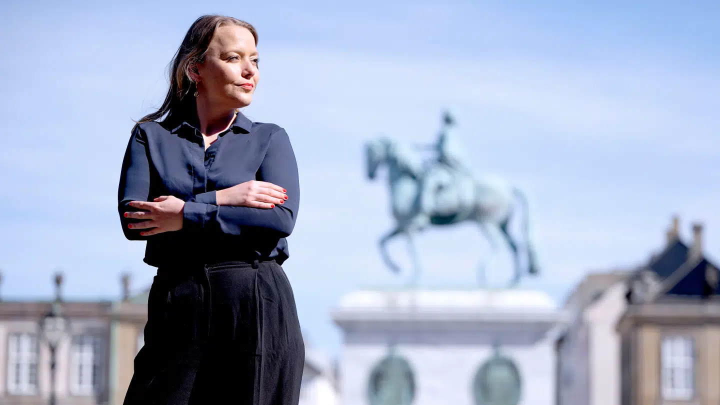 Fie West er kongehuskommentator og underholdningsredaktør på B.T.