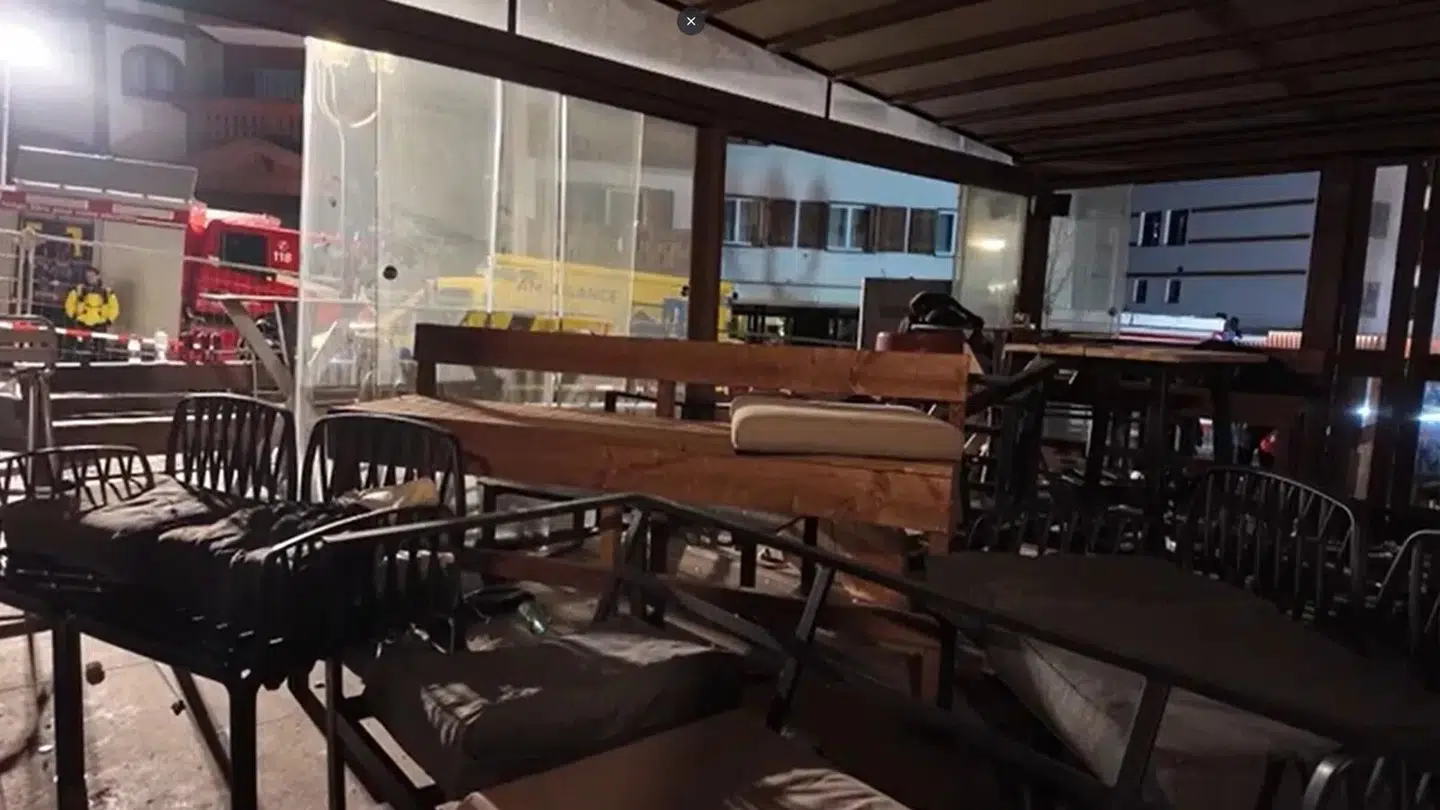 Et af de første billeder fra baren, hvor eksplosionsbranden fandt sted. Billedet viser angiveligt etagen over det kælderlokale, som branden især raserede.