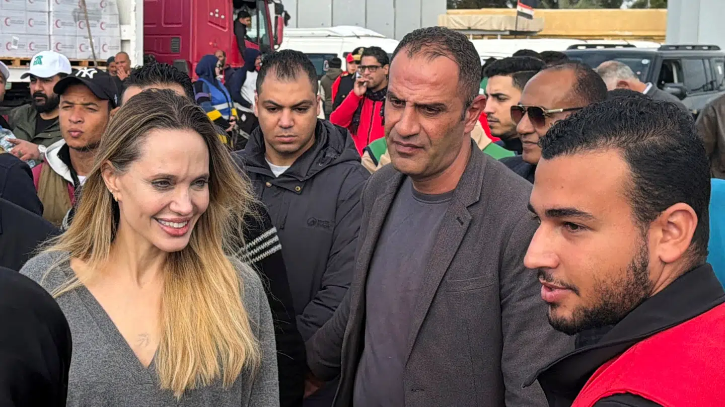 Skuespilleren skulle mødes med medarbejdere fra organisationen Røde Halvmåne.