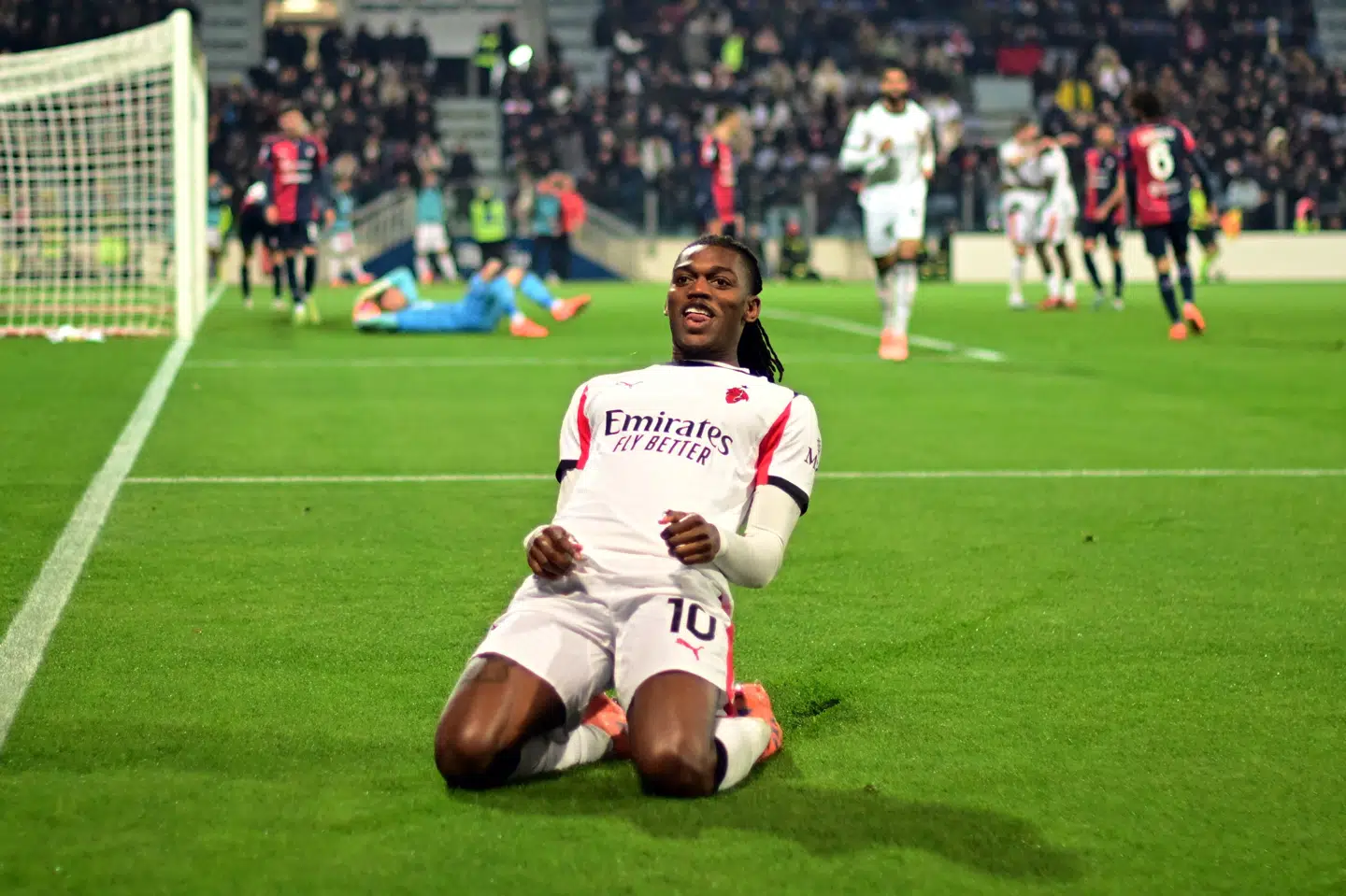 AC Milan-stjernen Rafael Leão kunne fejre sin vigtige scoring i sejren over Cagliari.