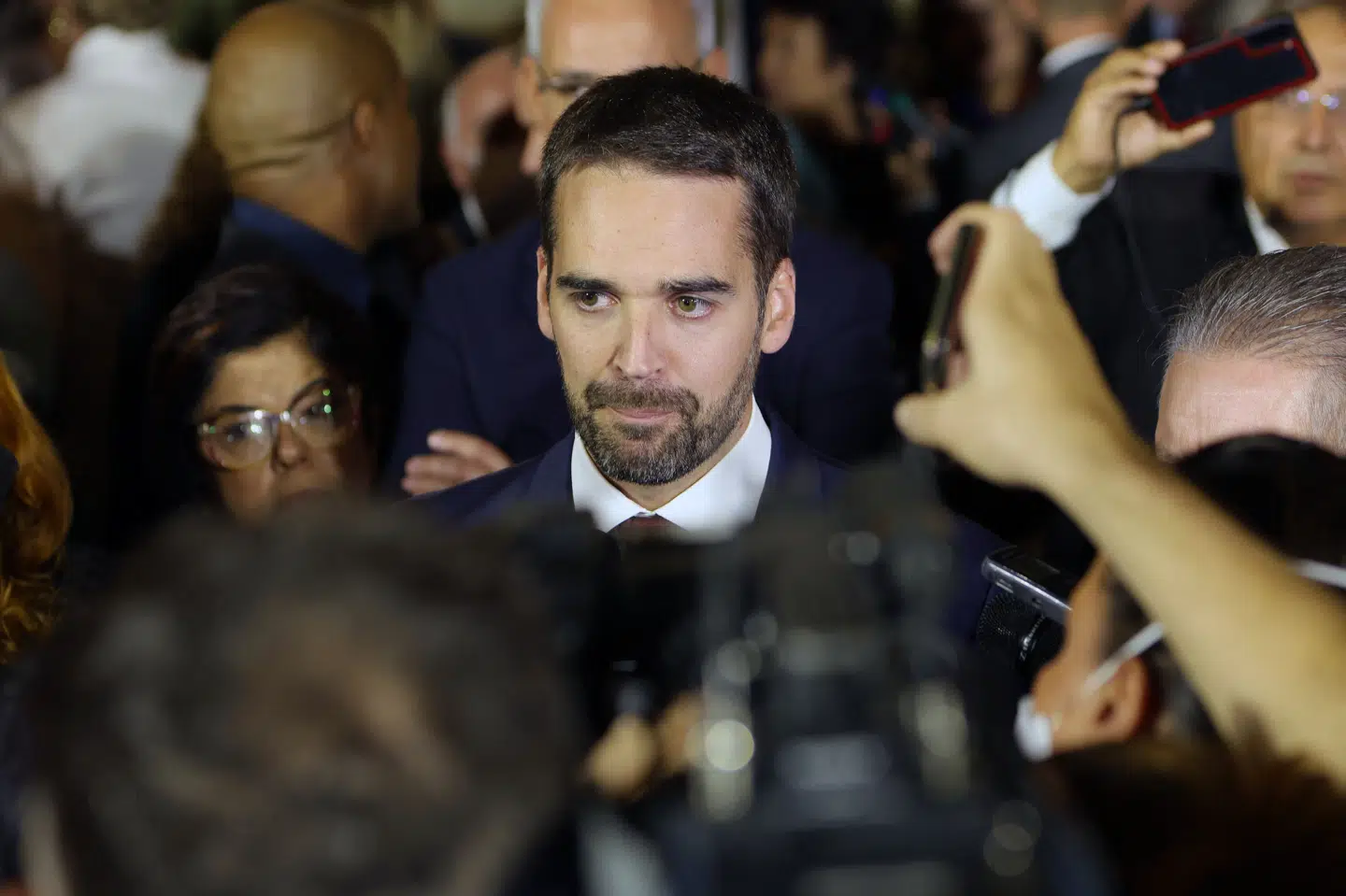 Guvernøren i den en brasilianske delstat Rio Grande do Sul, Eduardo Leite, ses den 31. marts 2022 i Porto Alegre, der er hovedstad i delstaten. Han har efter en dødelig trafikulykke udtalt, at delstatsregeringen er i tæt kontakt med redningsmyndighederne. (Arkivfoto).