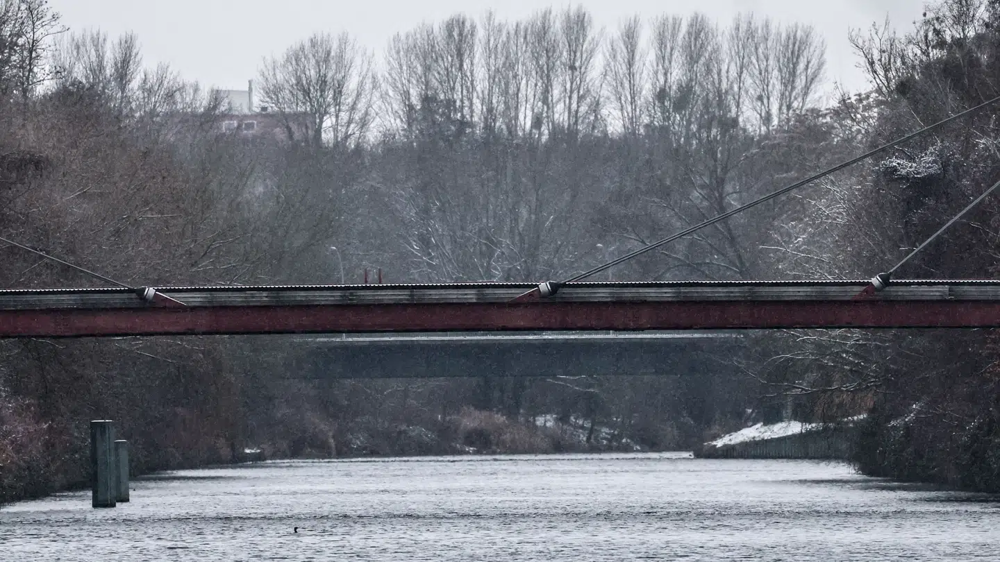 Her er kabelbroen, der opstod brand ved.