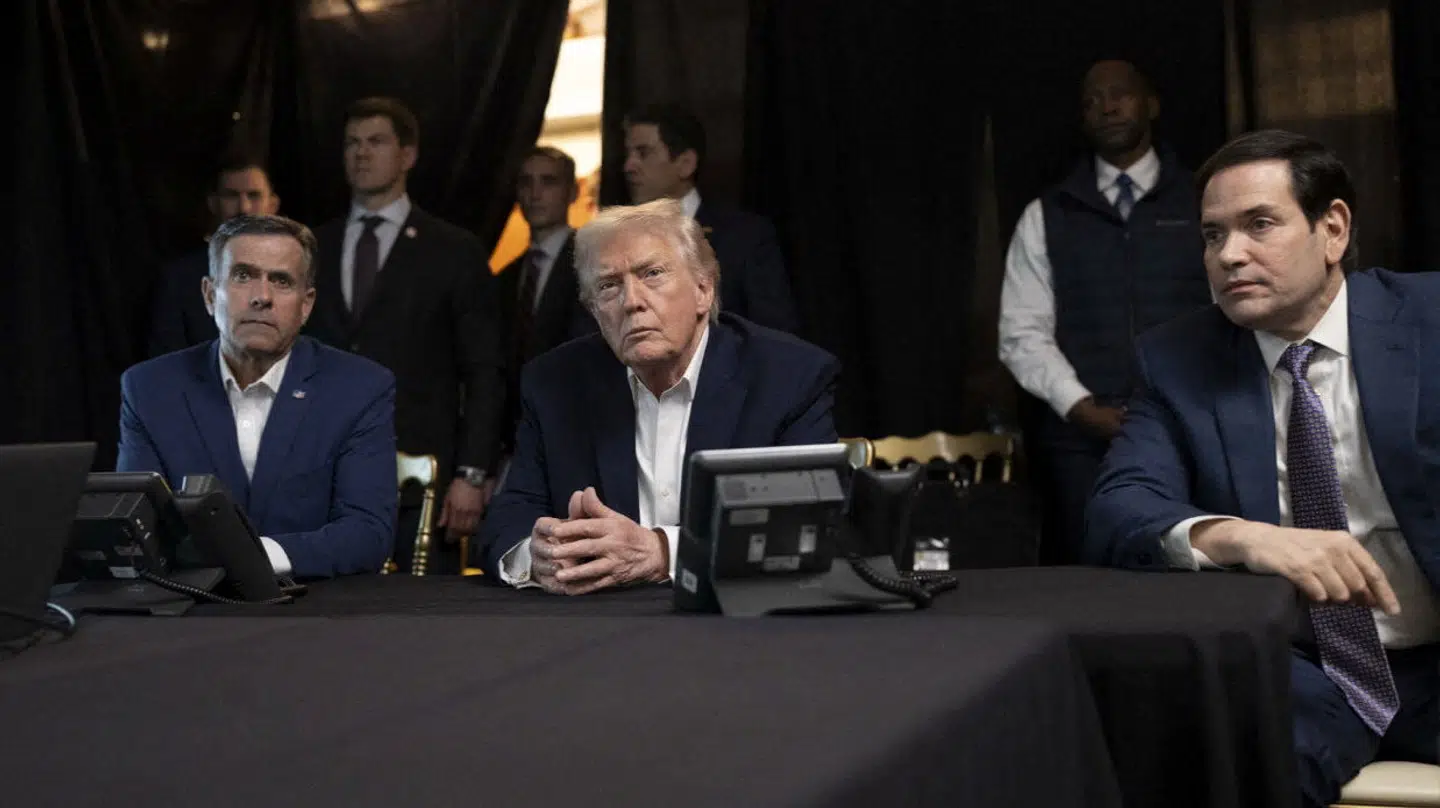 Billedet her viser scenerne, da Donald Trump natten til lørdag lokal tid overværede den militære operation.