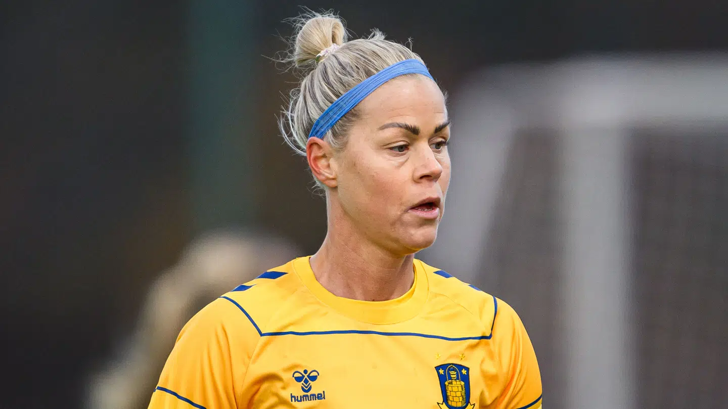 Her ses Julie Tavlo Petersson i kamp for Brøndby.