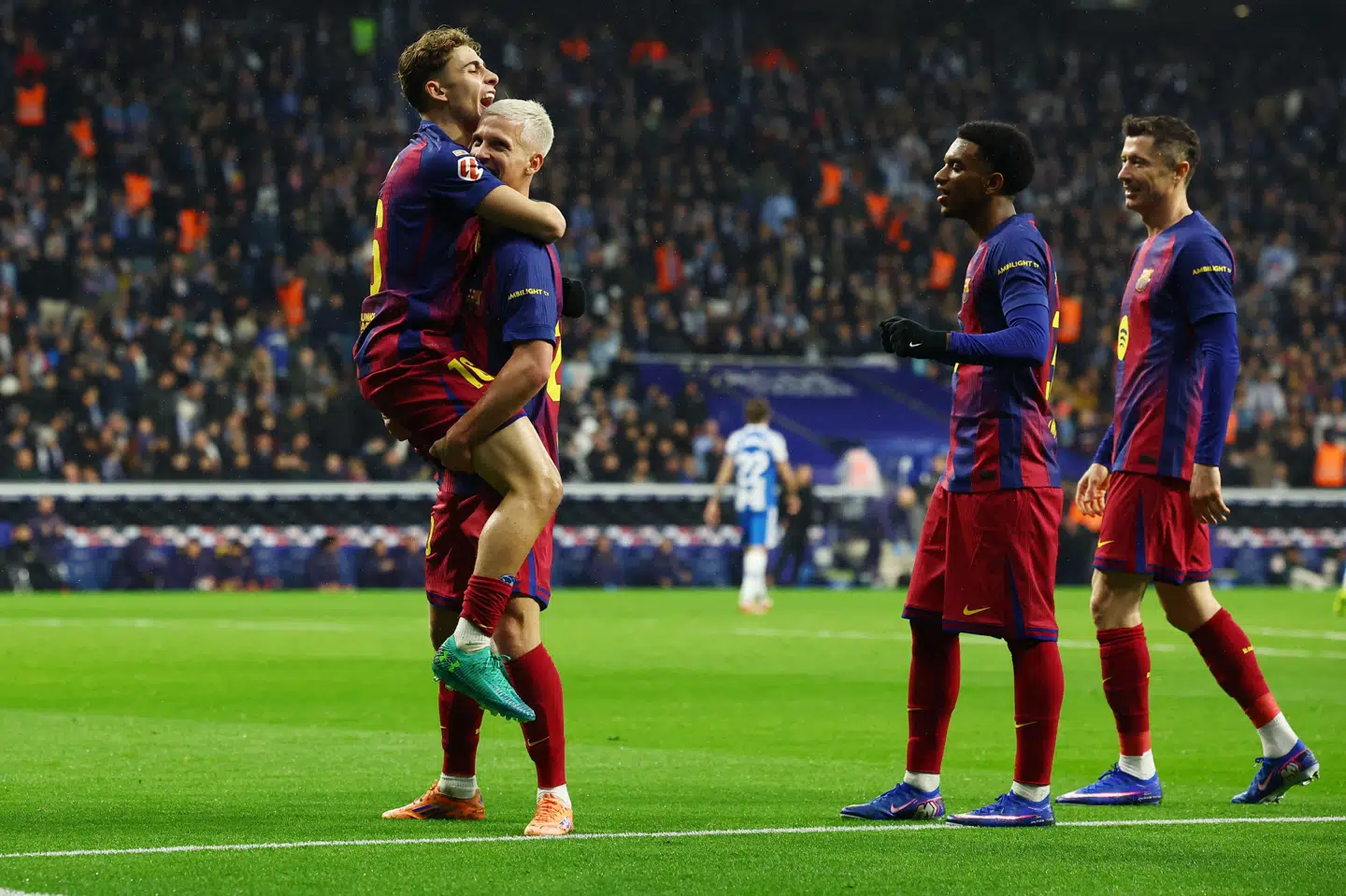 FC Barcelonas Dani Olmo kom ind fra bænken og blev meget afgørende i slutfasen ude mod Espanyol.