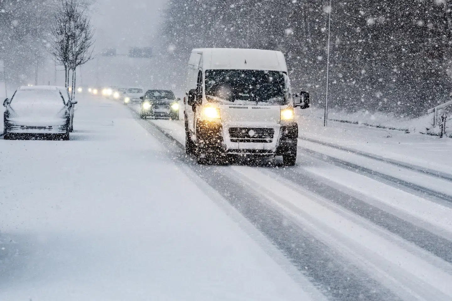 Vejrprognoserne er enige om, at det kolde vintervejr fortsætter i den kommende uge. Når det kommer til snemængderne, og hvor sneen skal falde, ophører enigheden dog, lyder det fra meteorolog Lars Henriksen.