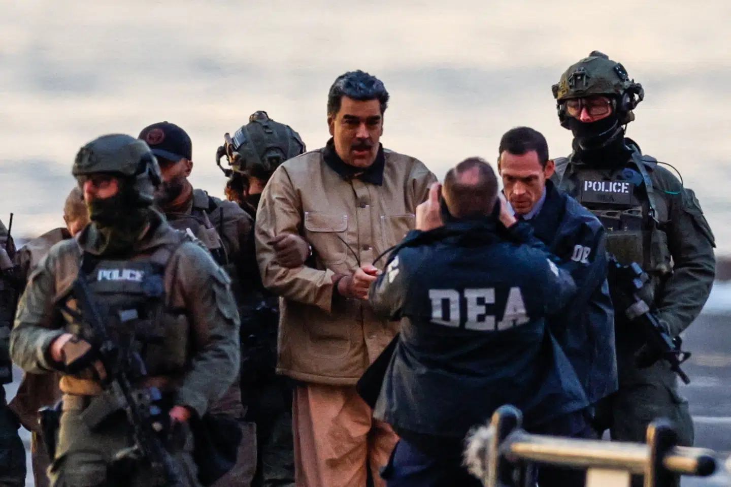 Venezuelas præsident, Nicolas Maduro, ankommer til en helikopterlandingsplans i Manhattan på sin vej mod en retsbygning den 5. januar.