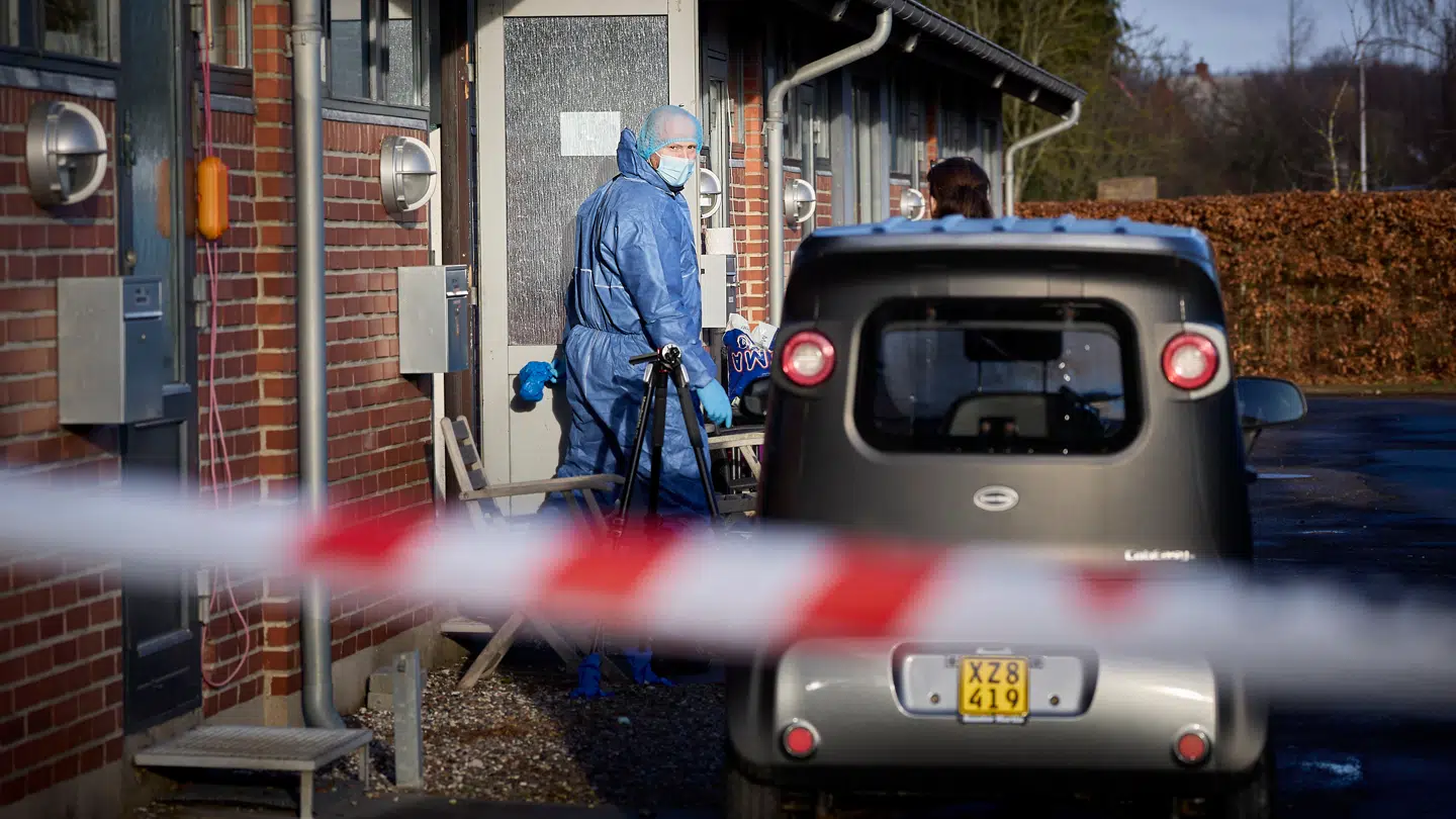 Fyns Politi fandt den 77-årige Henrik Johansen død nær sin bolig på Sanddalsvej i Svendborg den 30. december. Han formodes at være blevet slået ihjel måneden forinden.