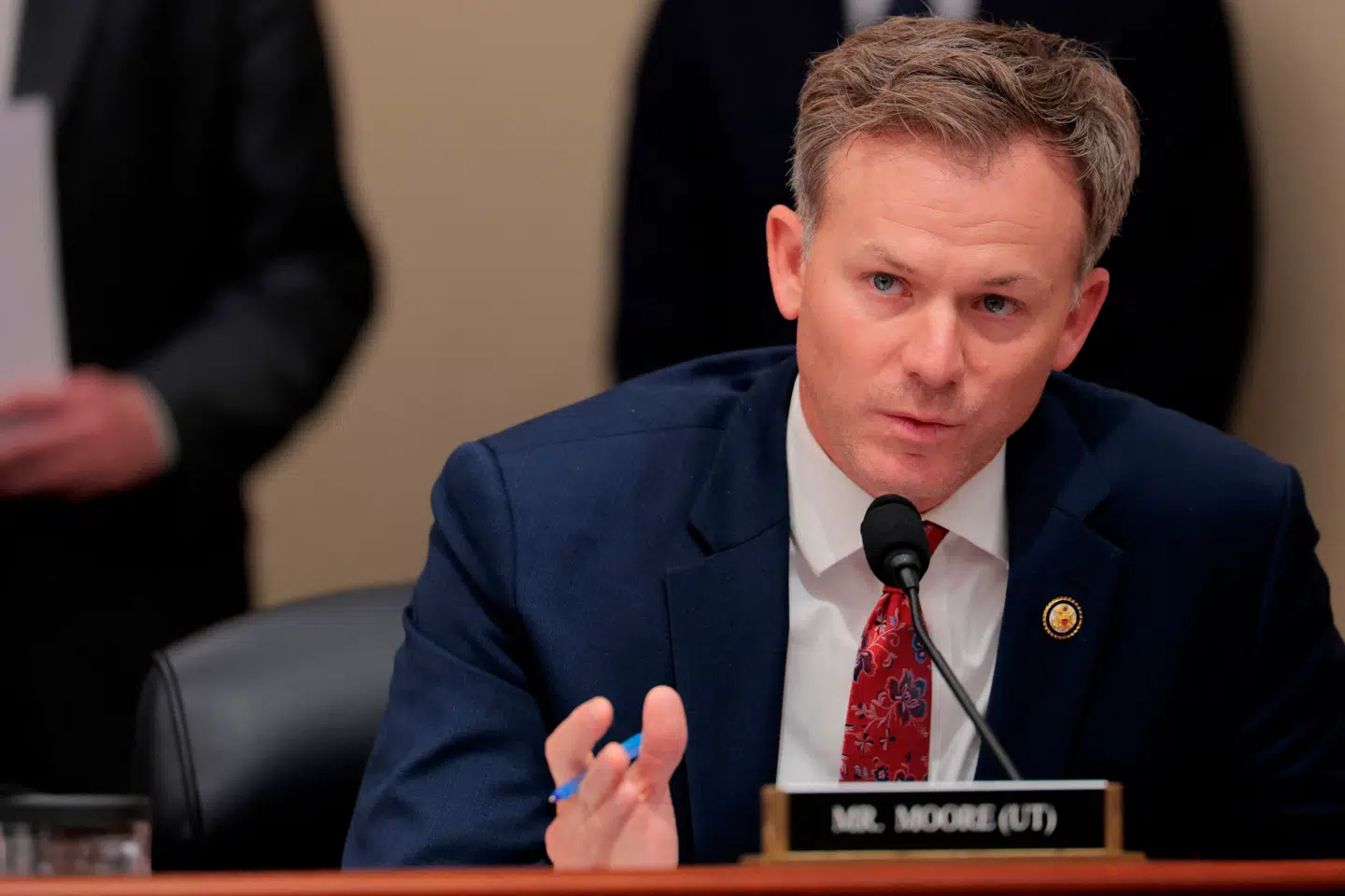 Republikaneren Blake Moore er valgt i Utahs første distrikt – det man ville betegne som republikansk kerneterritorie – hvor Trump vandt med knap 60 procent af stemmerne ved præsidentvalget i 2024.