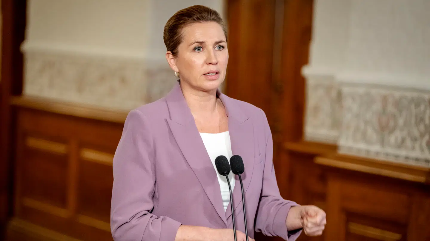 Statsminister Mette Frederiksen (S) bør ændrer på sin retorik over for USA-præsident, Donald Trump', lyder opfordringen.