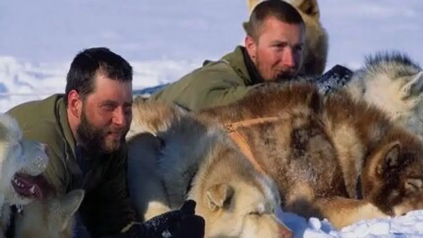 Asger Fredslund (th.) var med i Siriuspatruljen fra 1994 til 1996.