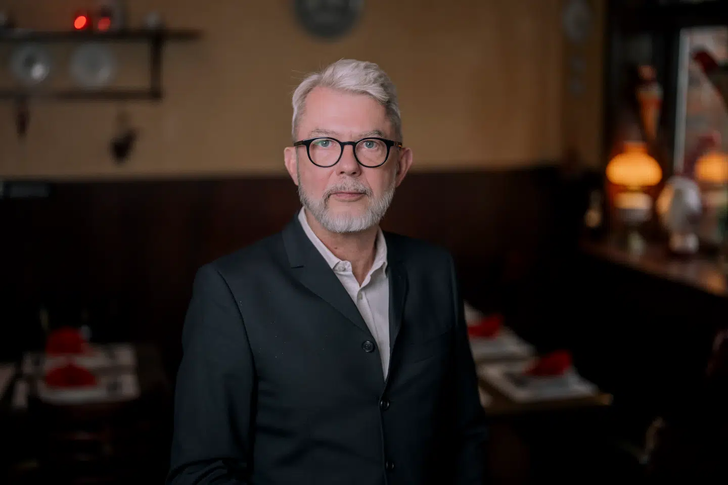 Søren Frank gik i juleferien i gang med at lave røget laks selv. Få opskriften i denne uges nyhedsbrev.