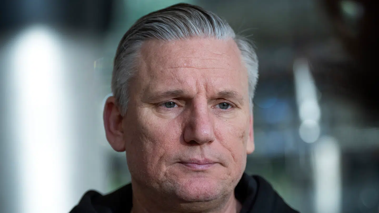 Nikolaj Jacobsens mandskab må tage bussen til Holland.