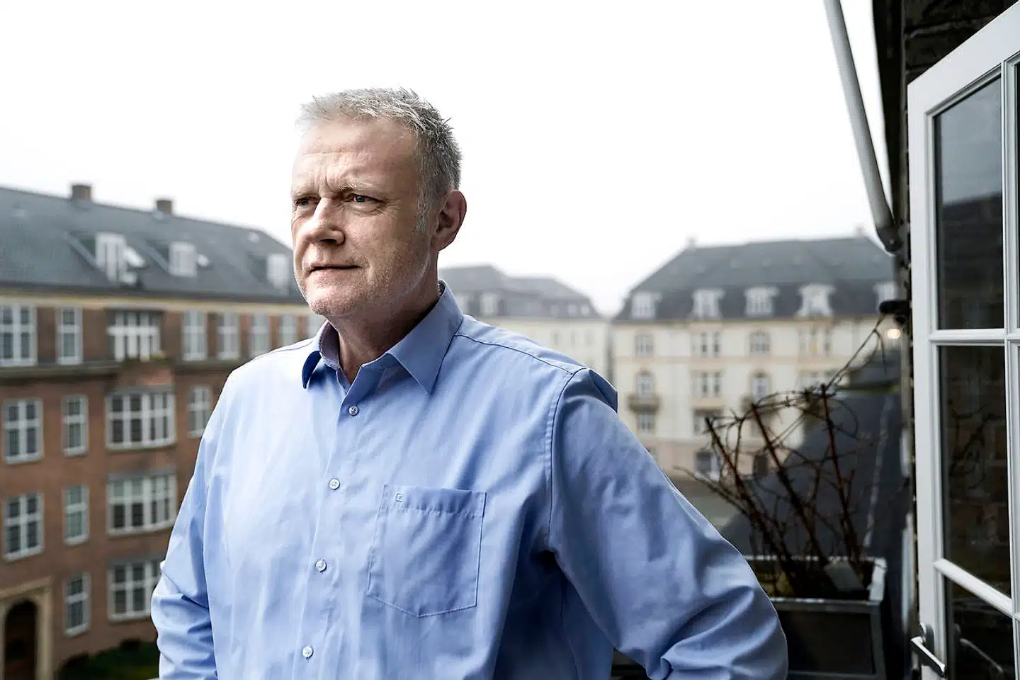 »Jeg er dødtræt af, at der hele tiden skal være stopklodser, at alt skal evalueres, og at alle kan stemme alle hjem. Hvor er processen? Det er jo processen, der betyder noget,« siger Lars Klingert.