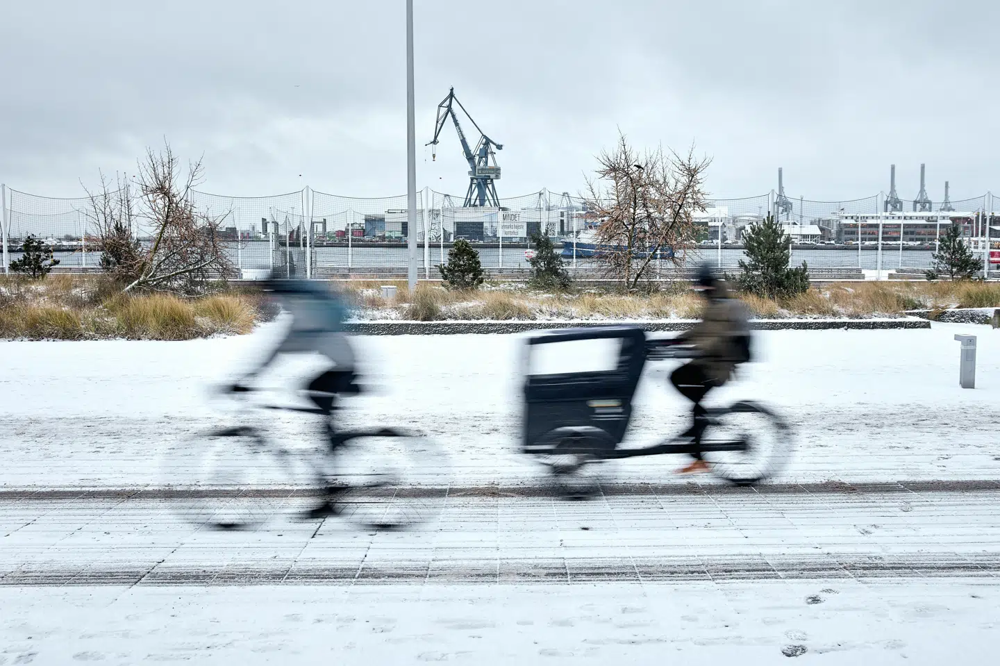DMI har fredag og lørdag varslet snefygning flere steder i Danmark. (Arkivfoto)