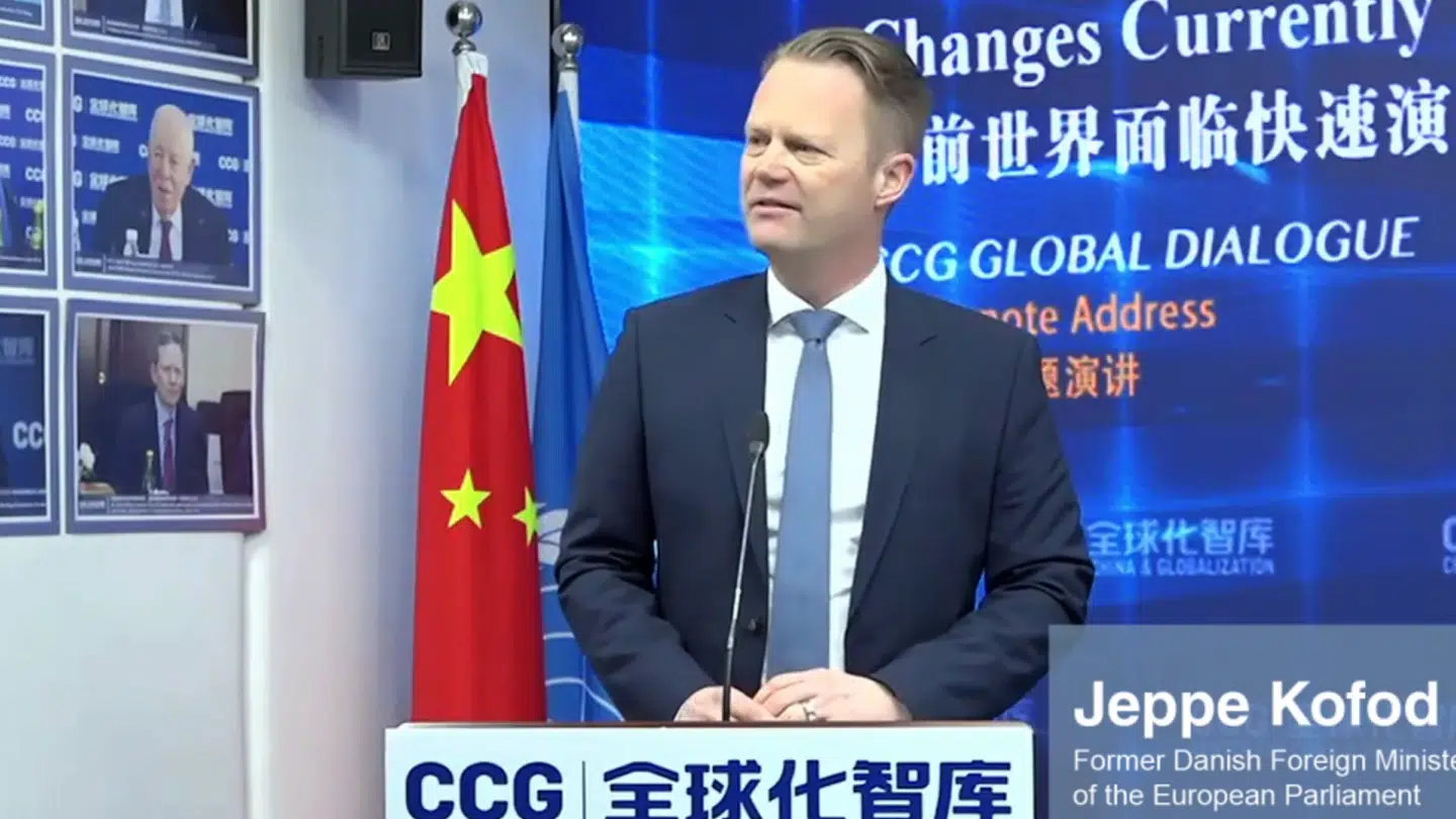 Sådan så det blandt andet ud, da den tidligere danske udenrigsminister Jeppe Kofod optrådte i Beijing i marts 2025.