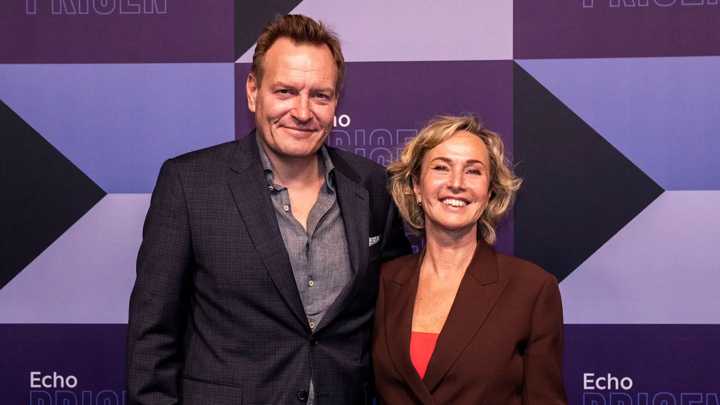 Rasmus Tantholdt og Natasja Crone har trukket stikket og er taget på ferie til Caribbean.