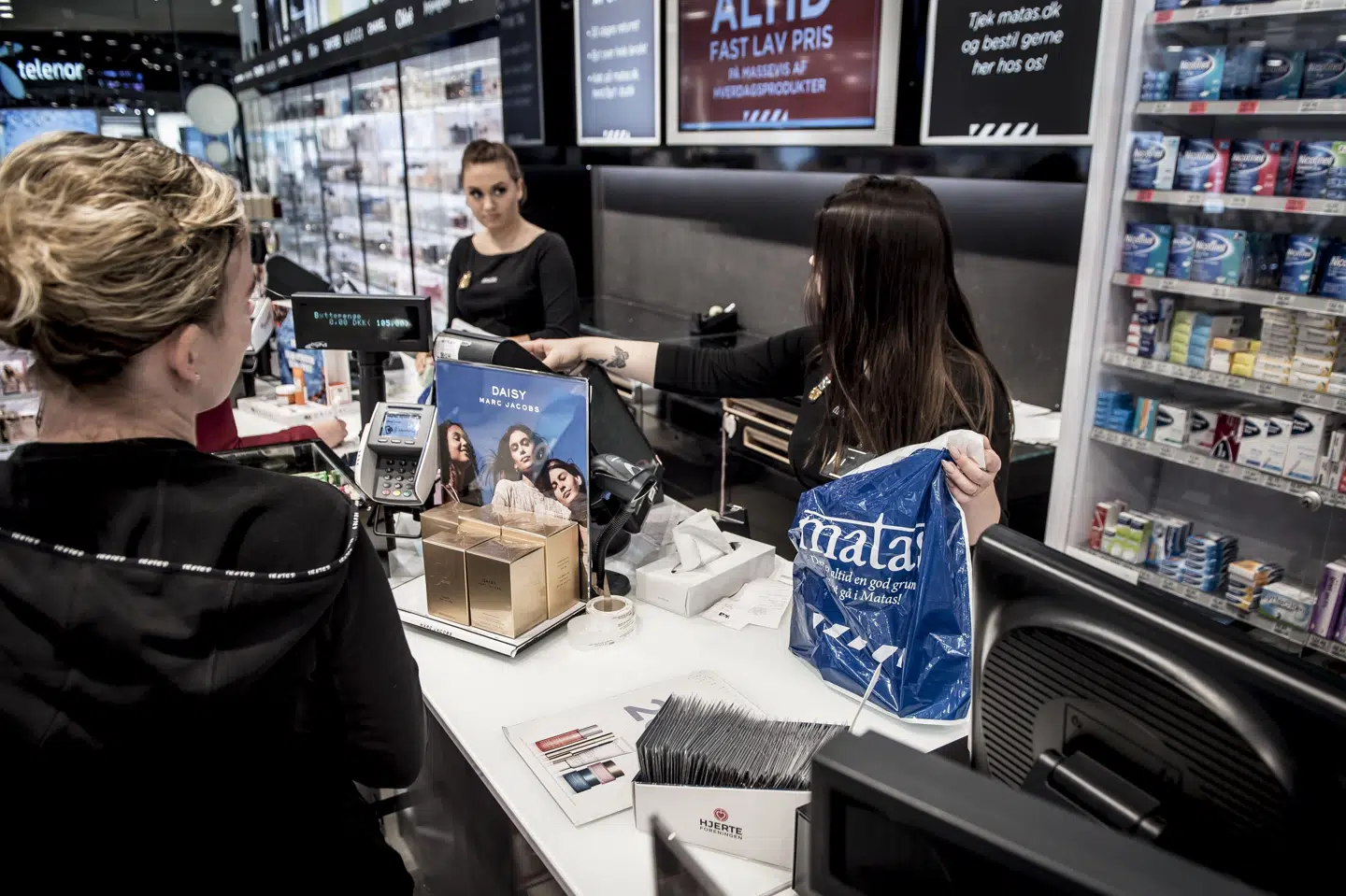 Der blev flittigt handlet julegaver i Matas-butikkerne i det forgangne kvartal, hvor omsætningen voksede med 5,5 procent i den danske detailkæde. (Arkivfoto).