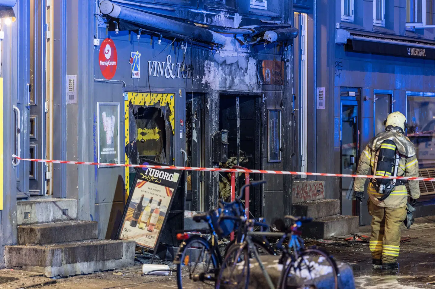 En 19-årig mand skal fredag fremstilles i grundlovsforhør i forbindelse med den eksplosion, der torsdag aften fandt sted på Istedgade 122 i København.