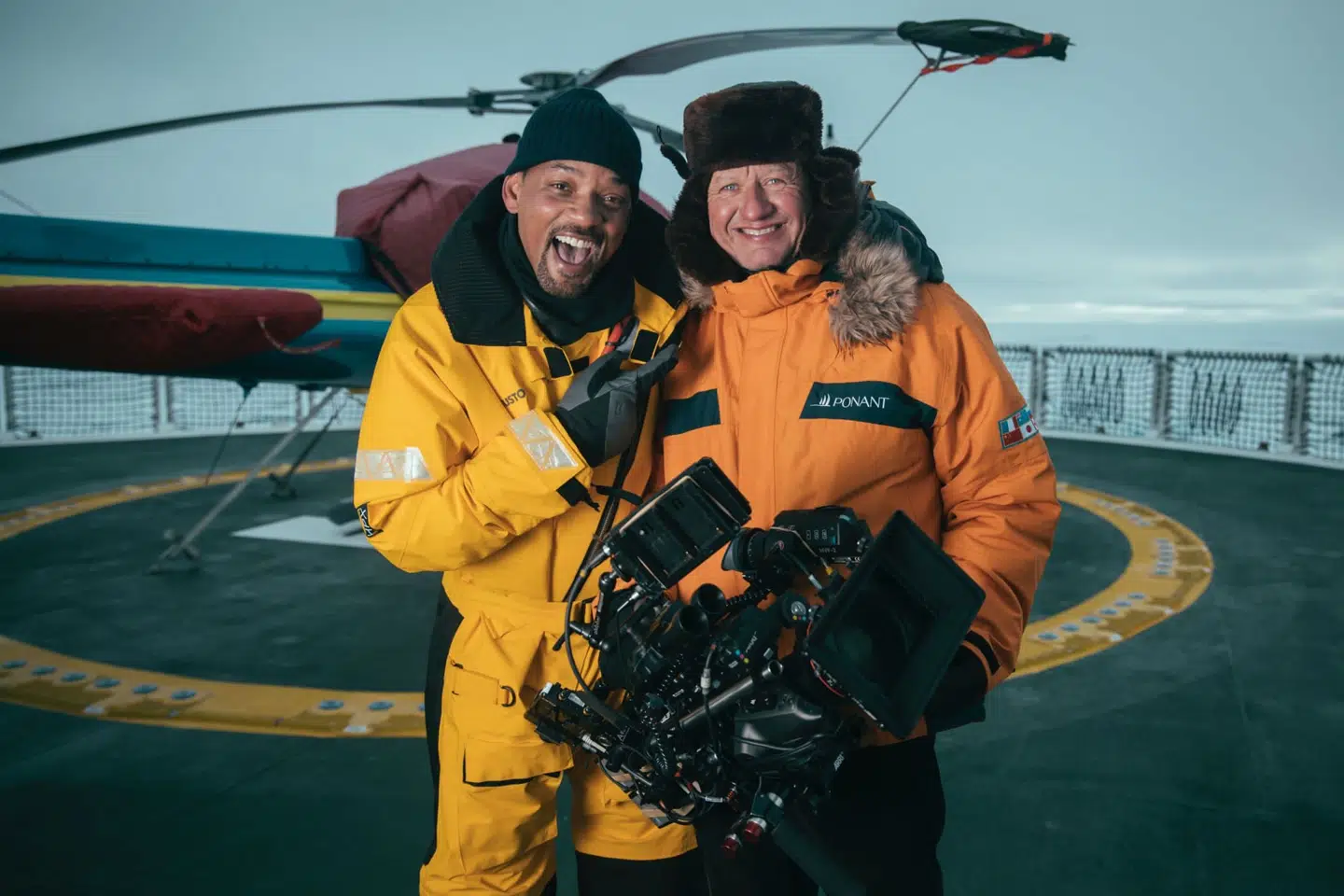 Will Smith og Lars Skree under optagelserne til 'Pole to Pole'. Her er de på Nordpolen.