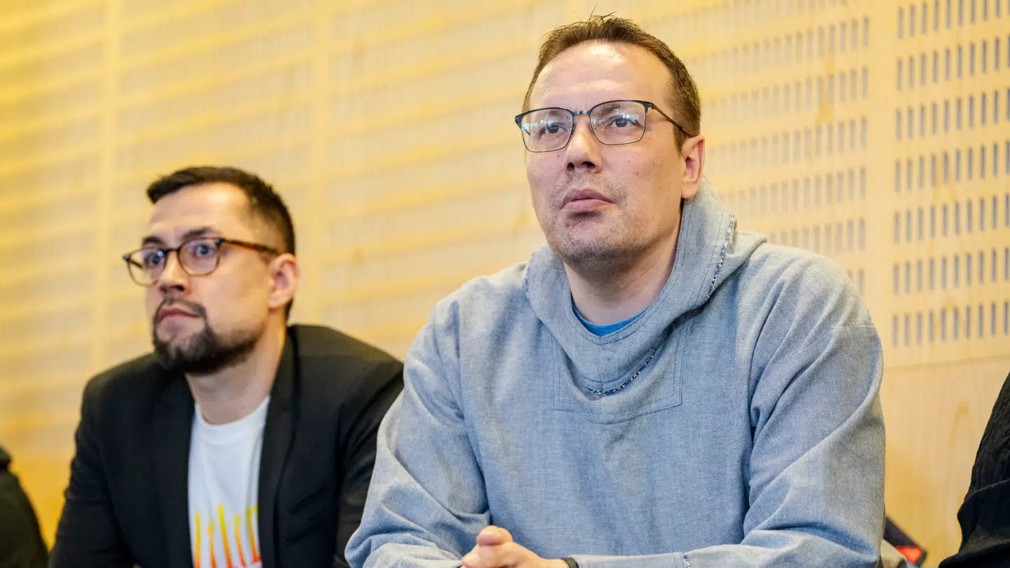 (Arkiv-foto) Mute Bourup Egede fra Inuit Ataqatigiit og Erik Jensen fra Siumut under valgdebat i Nuuk, Grønland.