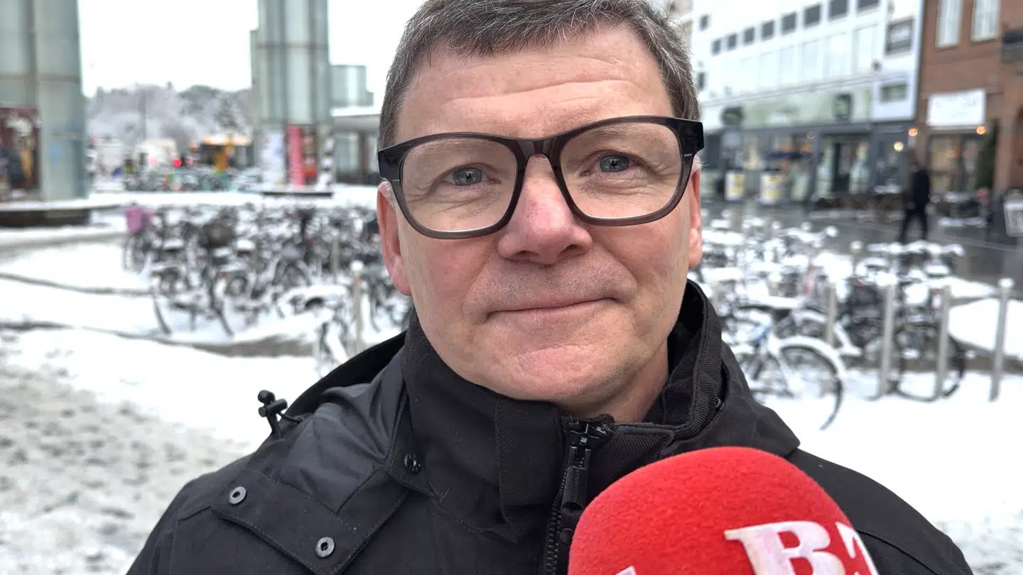 Johnny Nielsen er bekymret over situationen mellem Kongeriget og USA.