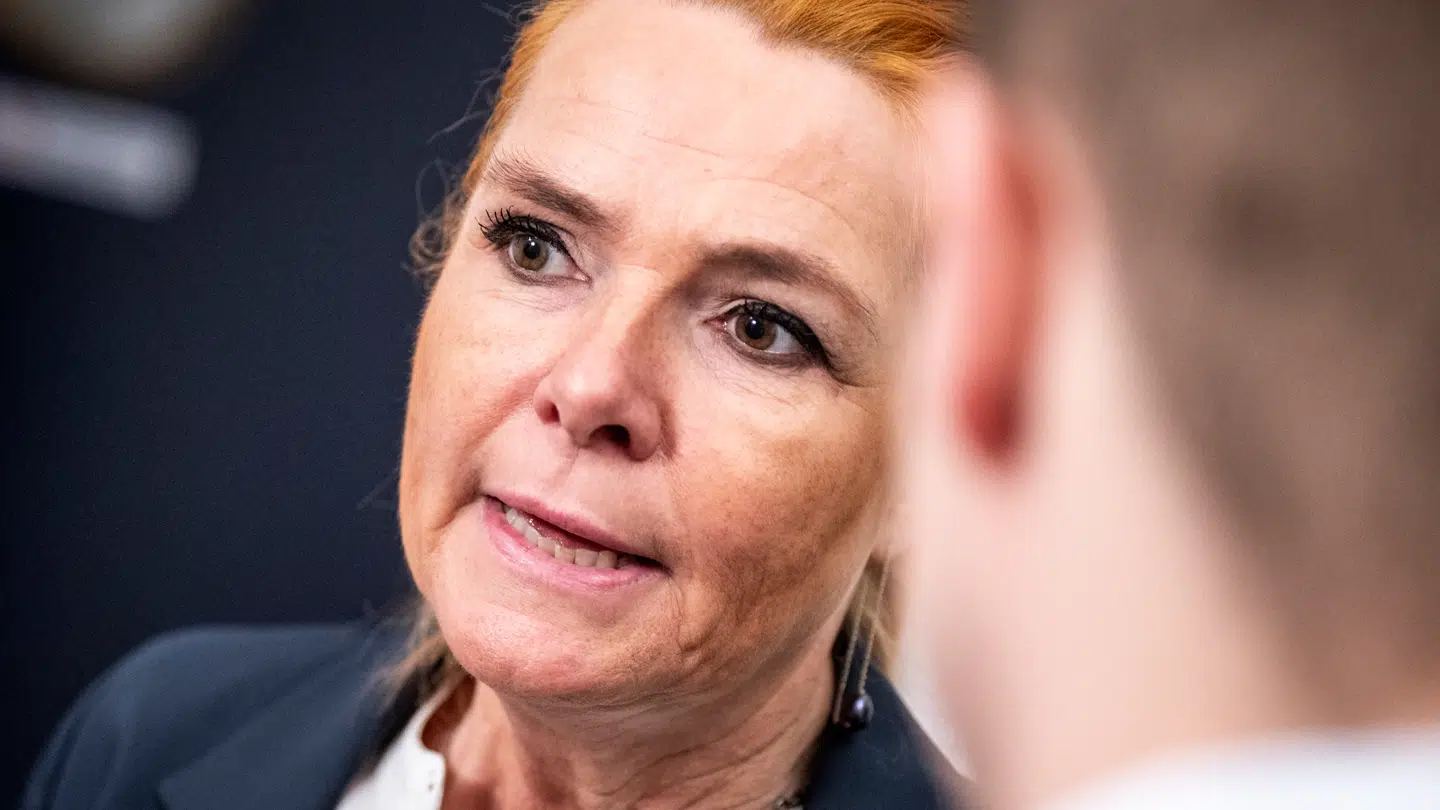 Inger Støjberg undrede sig i 2013 over, at man ikke kunne udvise en somalisk mand, som havde voldtaget en 10-årig pige. I dag er manden sigtet i en drabssag, og Støjberg kritiserer nu den dengang ansvarlige minister.