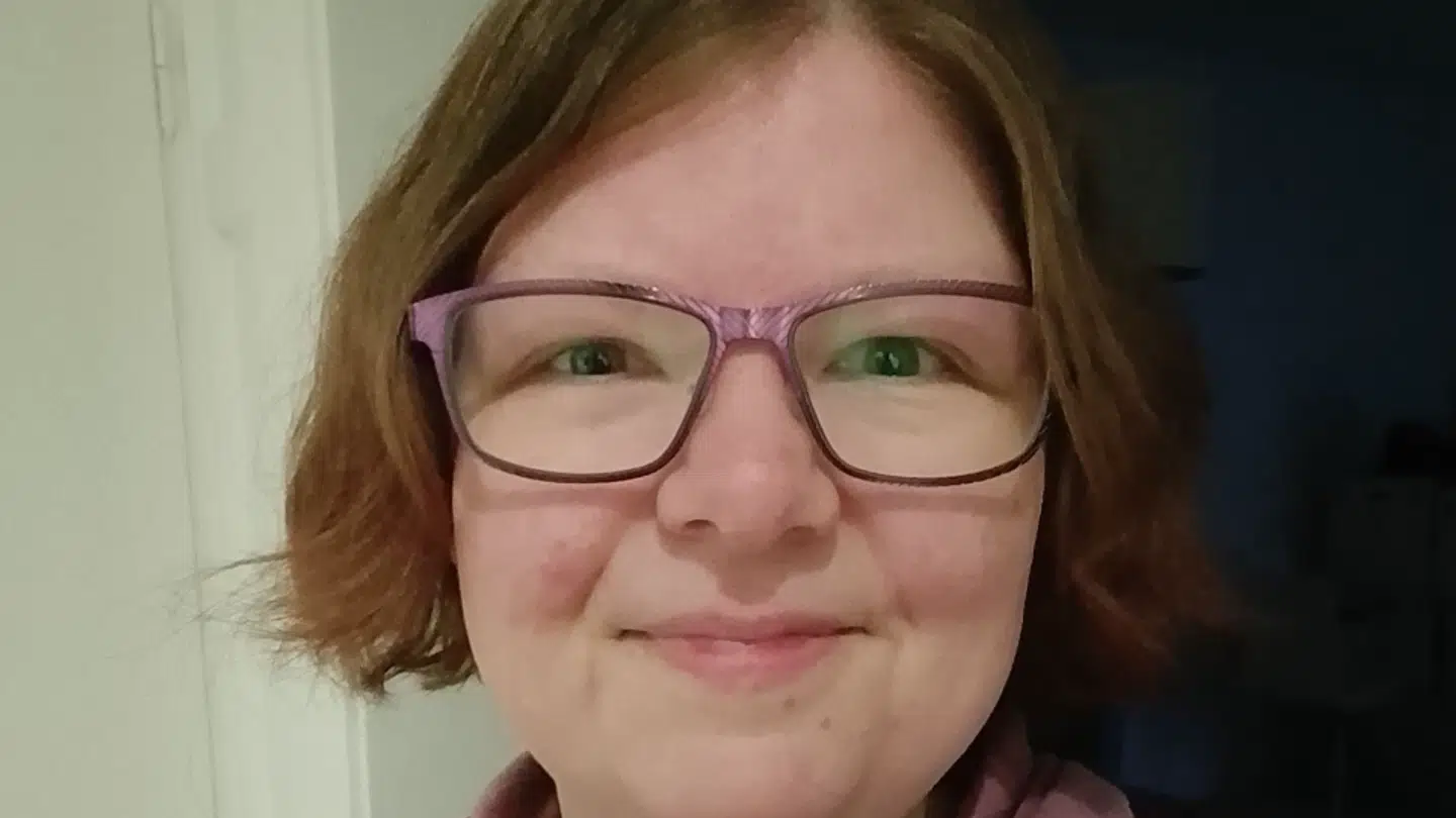 Lærke Marie Thomasen dækker faktisk ikke alene madbudgettet med 1.200 kroner på en måned. Det går til alle dagligvarer som shampoo, toiletpapir, og hvad der ellers skal bruges.