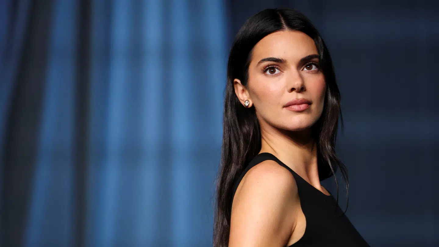Kendall Jenner svarer nu på rygterne.