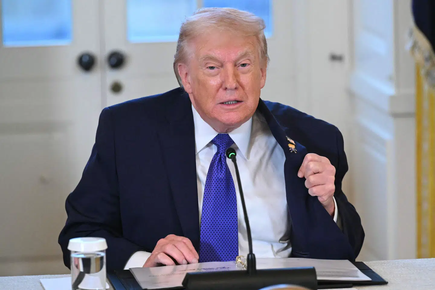 Donald Trump siger endnu en gang, at han er "nødt til" at eje Grønland. Han siger til journalister, at han vil tage sig af det "på den nemme eller på den hårde måde". (Arkivfoto).