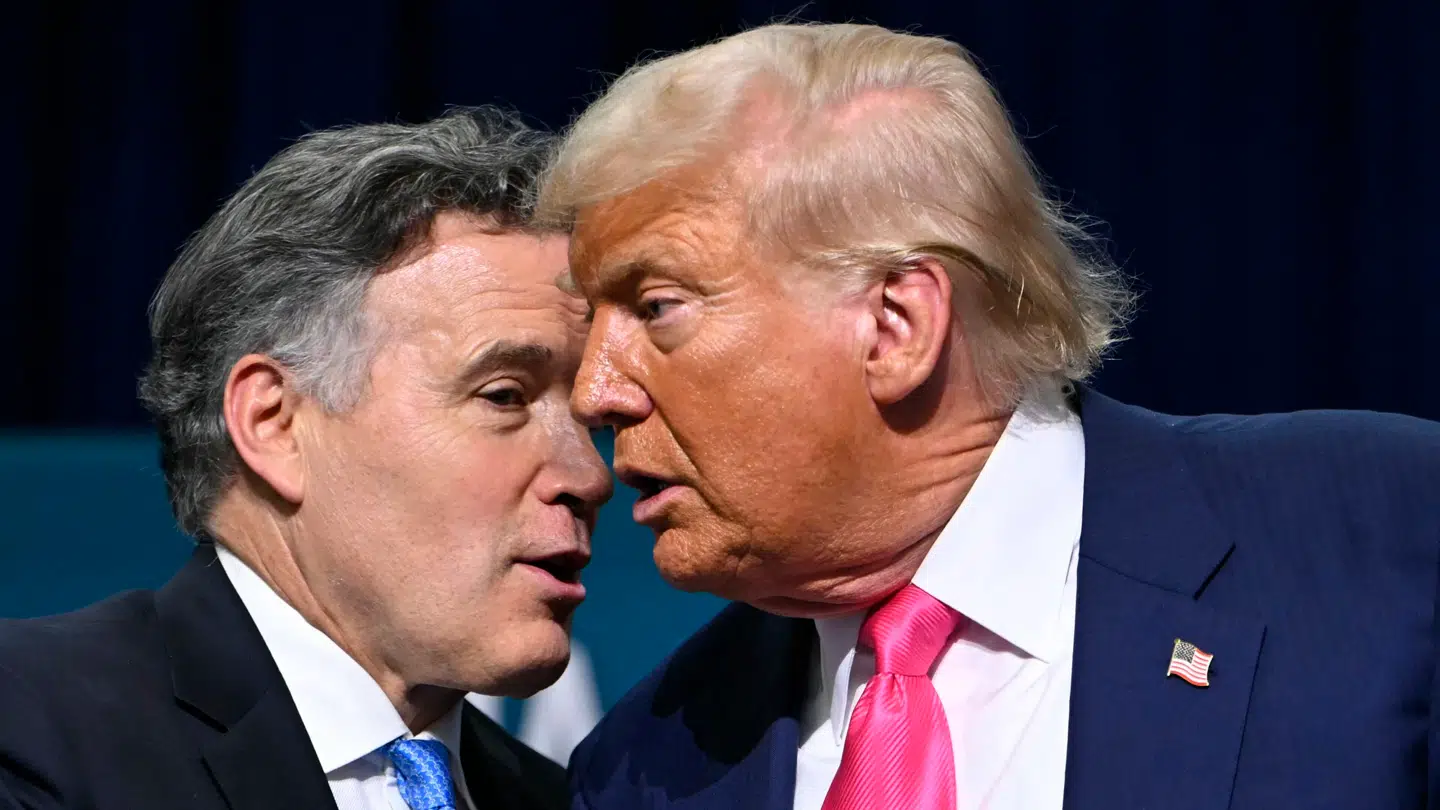 Dave McCormick (tv., hvis nogen skulle være i tvivl) slår fast, at USA ikke skal tage Grønland med magt.