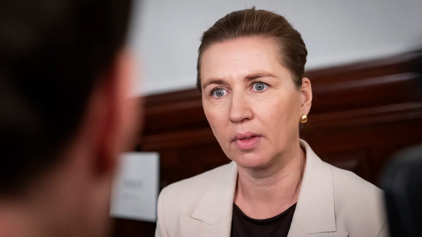 Statsminister Mette Frederiksen (S) er næppe særligt glad over årets første meningsmåling.