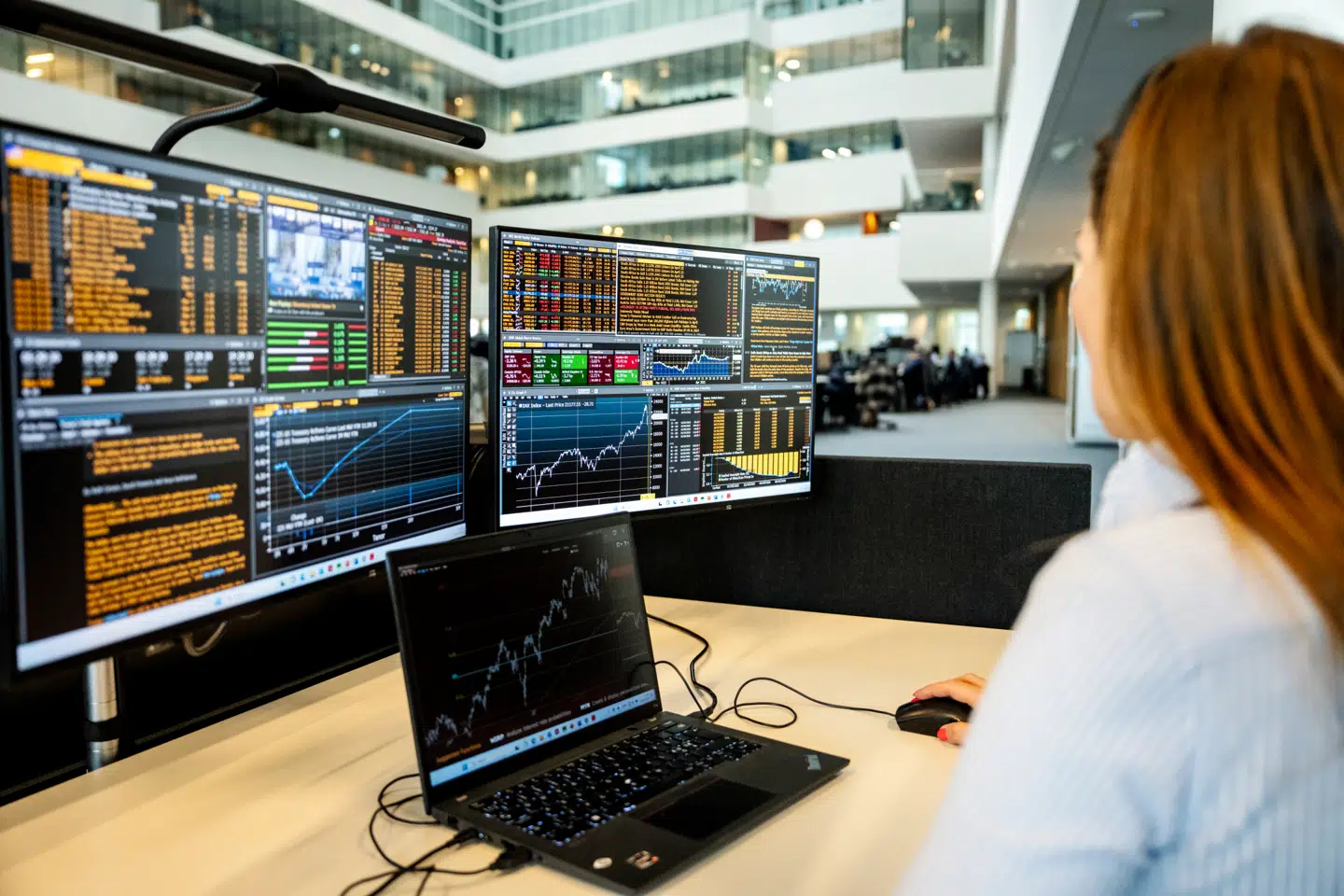 Aktiehandlere på arbejde på Nordea Trading Floor i København tirsdag den 22. april 2025.. (Foto: Mads Claus Rasmussen/Ritzau Scanpix)