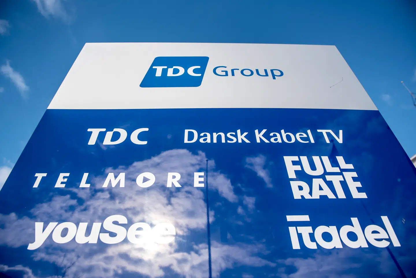 Ifølge Berlingskes oplysninger vil TDC og dermed også det kritiske telenet snart kunne skifte hænder.