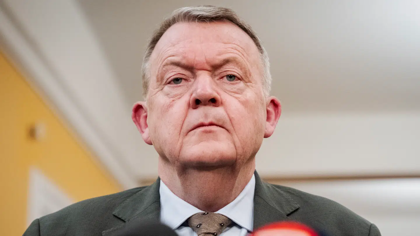 Forsvarsminister Troels Lund Poulsen og udenrigsminister Lars Løkke Rasmussen holder doorstep efter møde i det Udenrigspolitiske Nævn på Christiansborg tirsdag den 13. januar 2026. (Foto: Sebastian Elias Uth/Ritzau Scanpix)