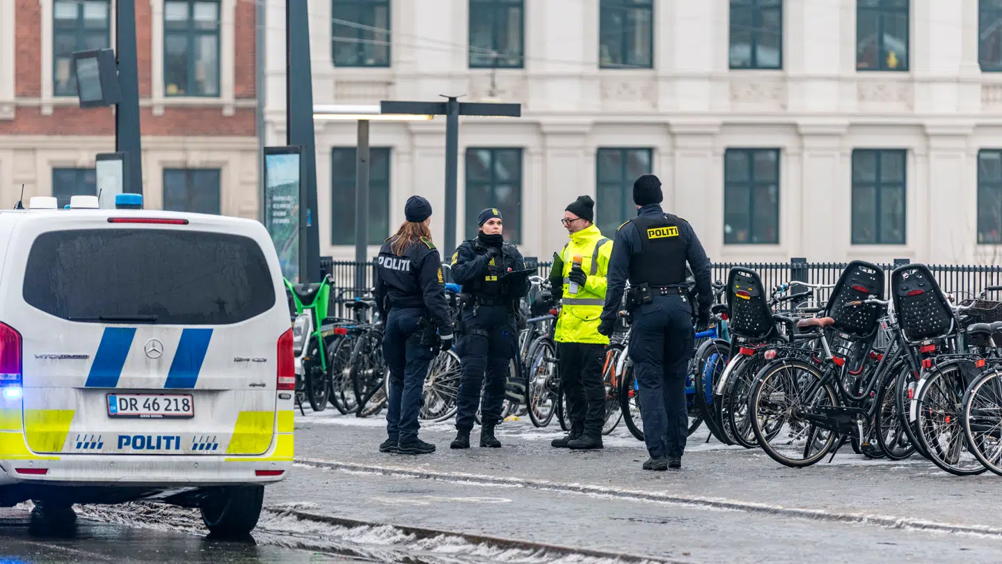 En kvinde er kom til skade efter et færdselsuheld på Tietgensbroen ved Københavns Hovedbanegård.