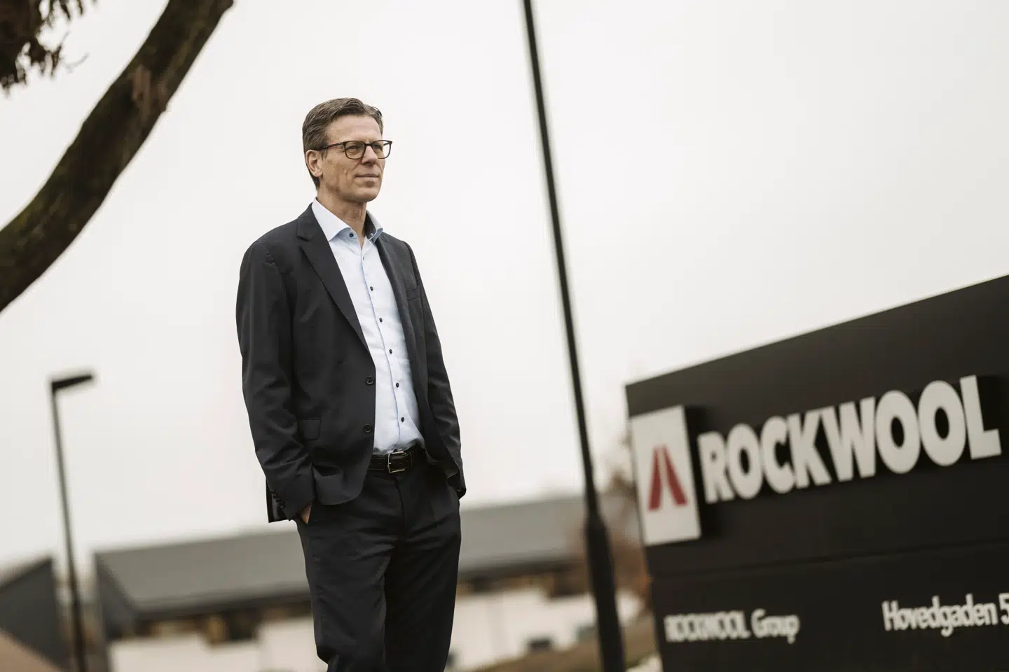 Jes Munk Hansen har været topchef i ROCKWOOL siden 2024. Han mærker nu for alvor Putins vrede. Til gengæld kan ROCKWOOL omsider tale lidt friere om deres situation i Rusland.