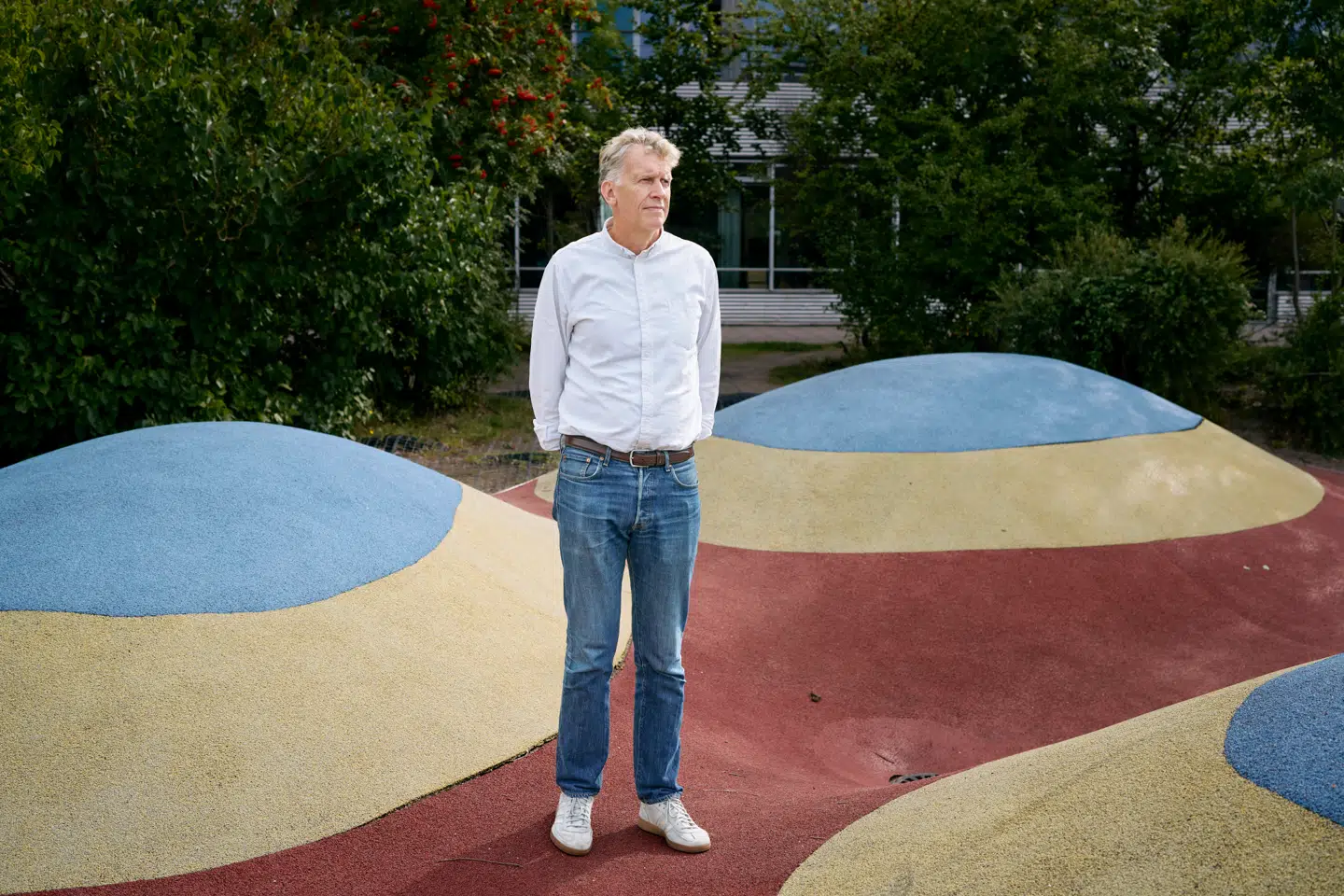 Med skoleleder Lasse Reichstein i spidsen besluttede Hellerup Skole for mindre end et år siden at skubbe mødetiden for udskolingseleverne en time frem. Nu tyder meget på, at det har virket.