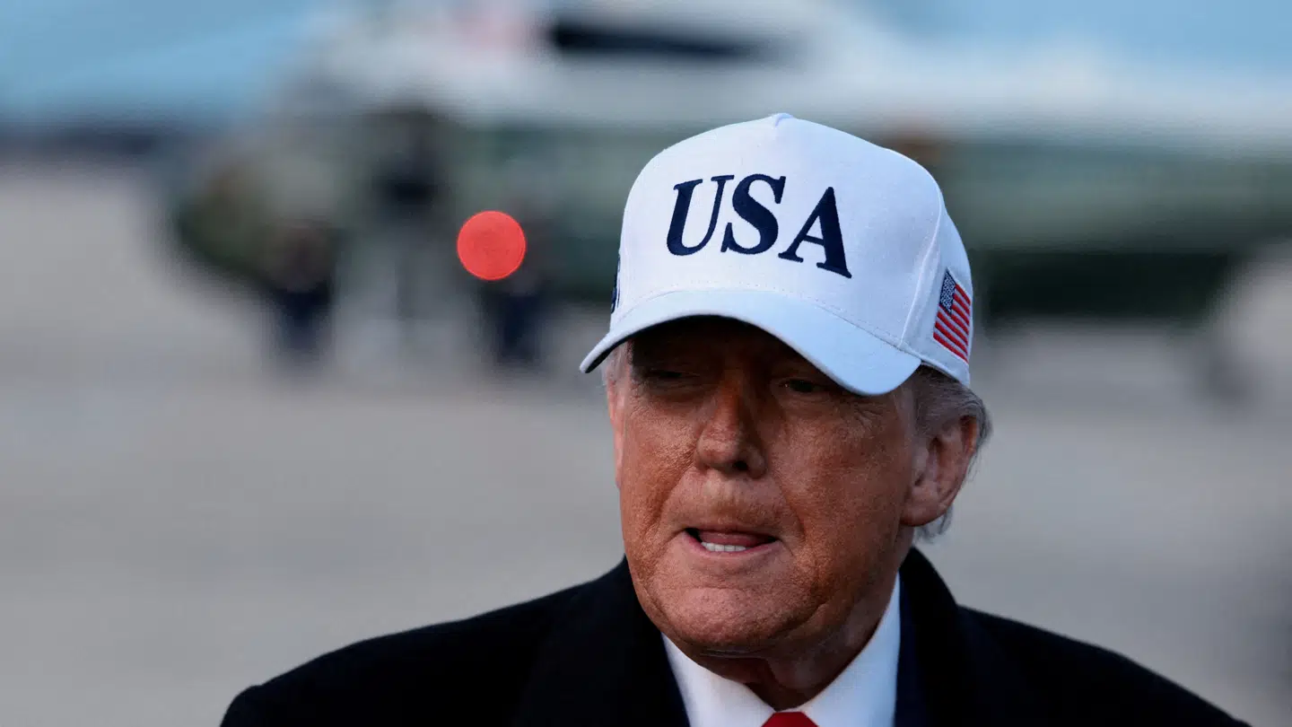 Donald Trump prøver at psyke Løkke inden topmødet i aften.