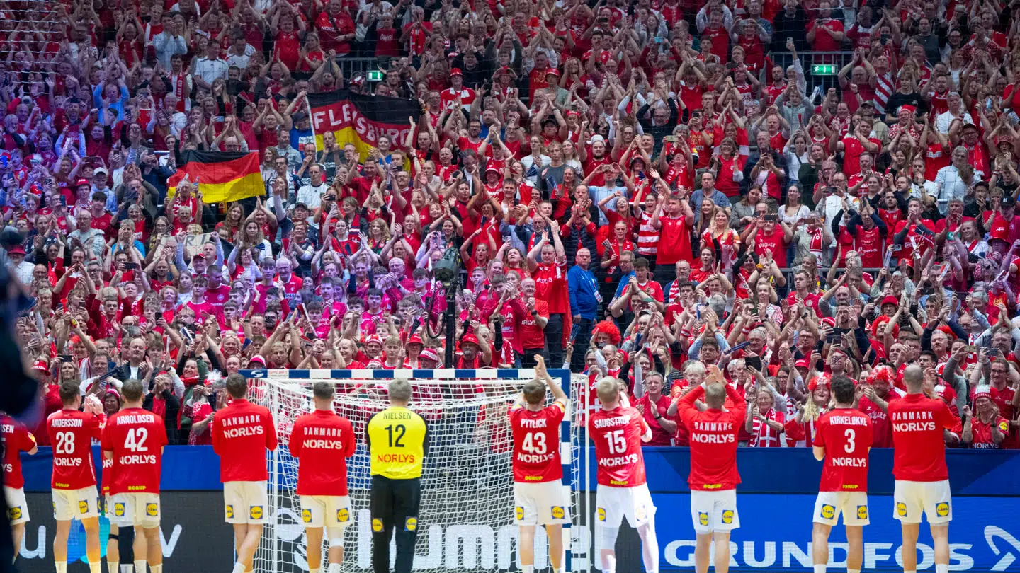 Boxen plejer at gynge, når de danske landshold spiller der.