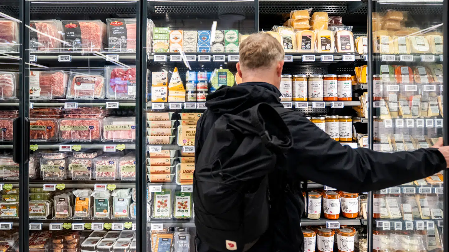 Der hersker uenighed om, hvordan man skal nedbringe fødevarepriserne.