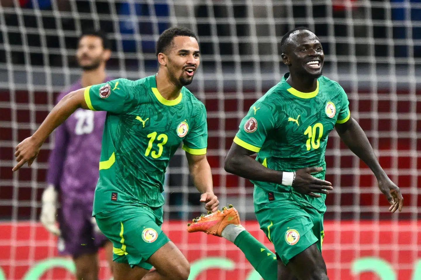 Senegals Sadio Mané fejrer sin sene 1-0-scoring mod Egypten i semifinalen ved de afrikanske mesterskaber.