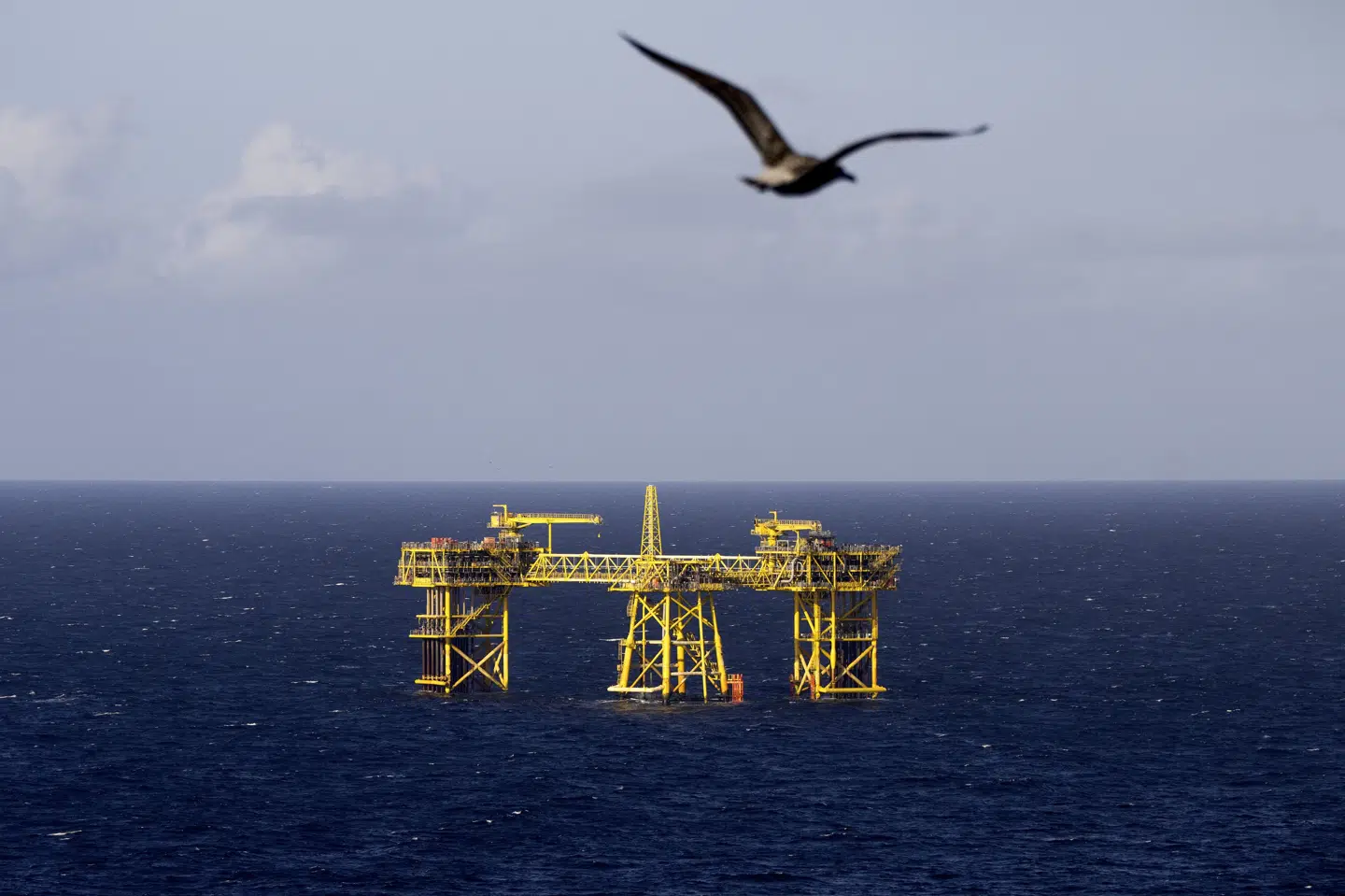 Nordsøen skal gå fra at producere olie til at lagre den i gamle lommer i undergrunden. (Arkivfoto).