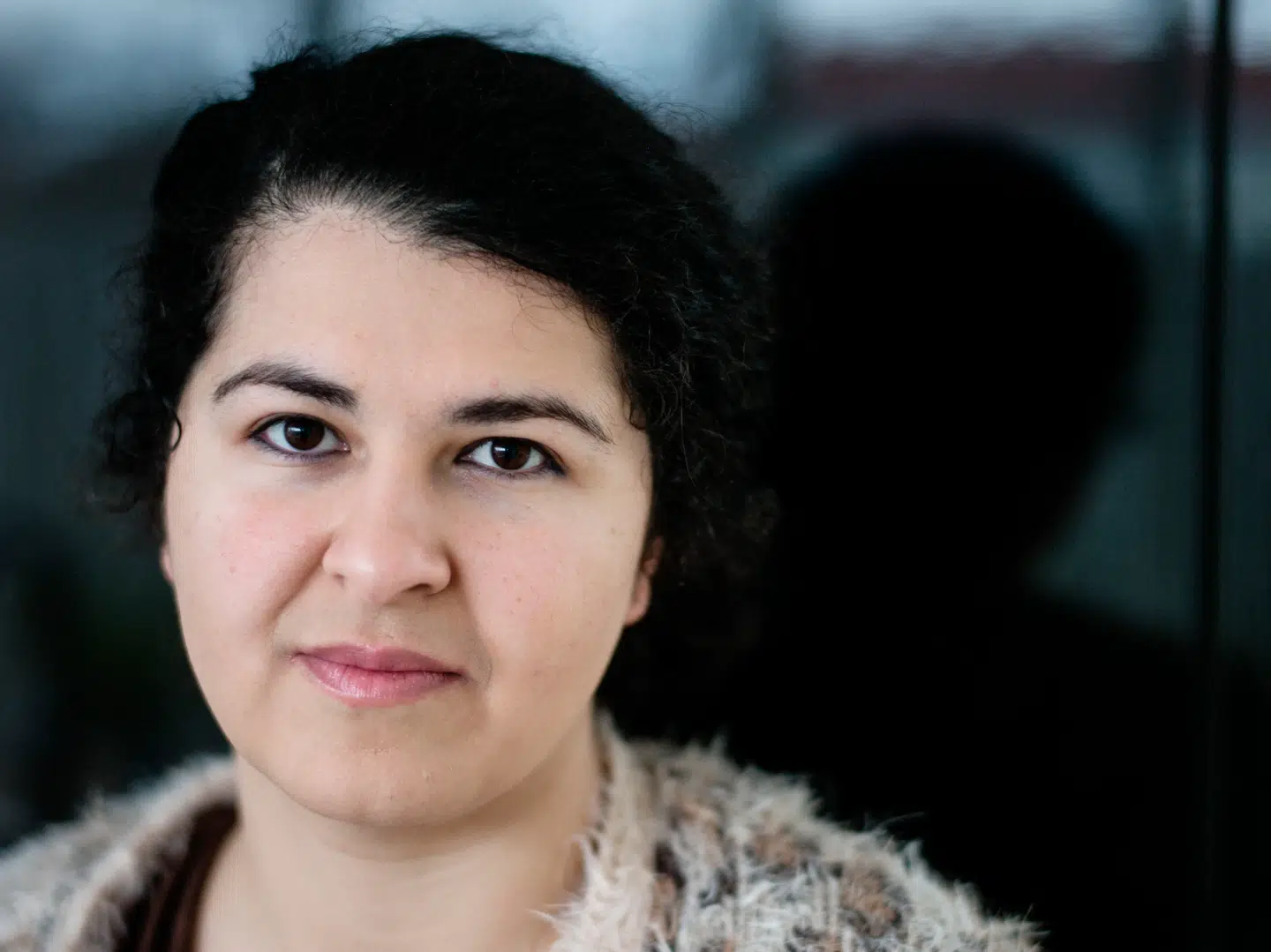 Jaleh Tavakoli blev i 2009 valgt ind i borgerrepræsentationen i København for Enhedslisten. Nu retter hun kritik af sit gamle parti for manglende støtte til de iranske protester.