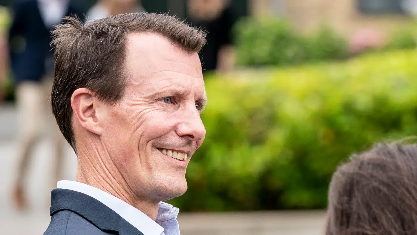 Prins Joachim stiftede for 24 år siden racerholdet Cortina Racing, som nu er blevet opkøbt af landets største motorsportshold, så han igen kan vende tilbage bag rattet på sin klassiske Ford Lotus Cortina.