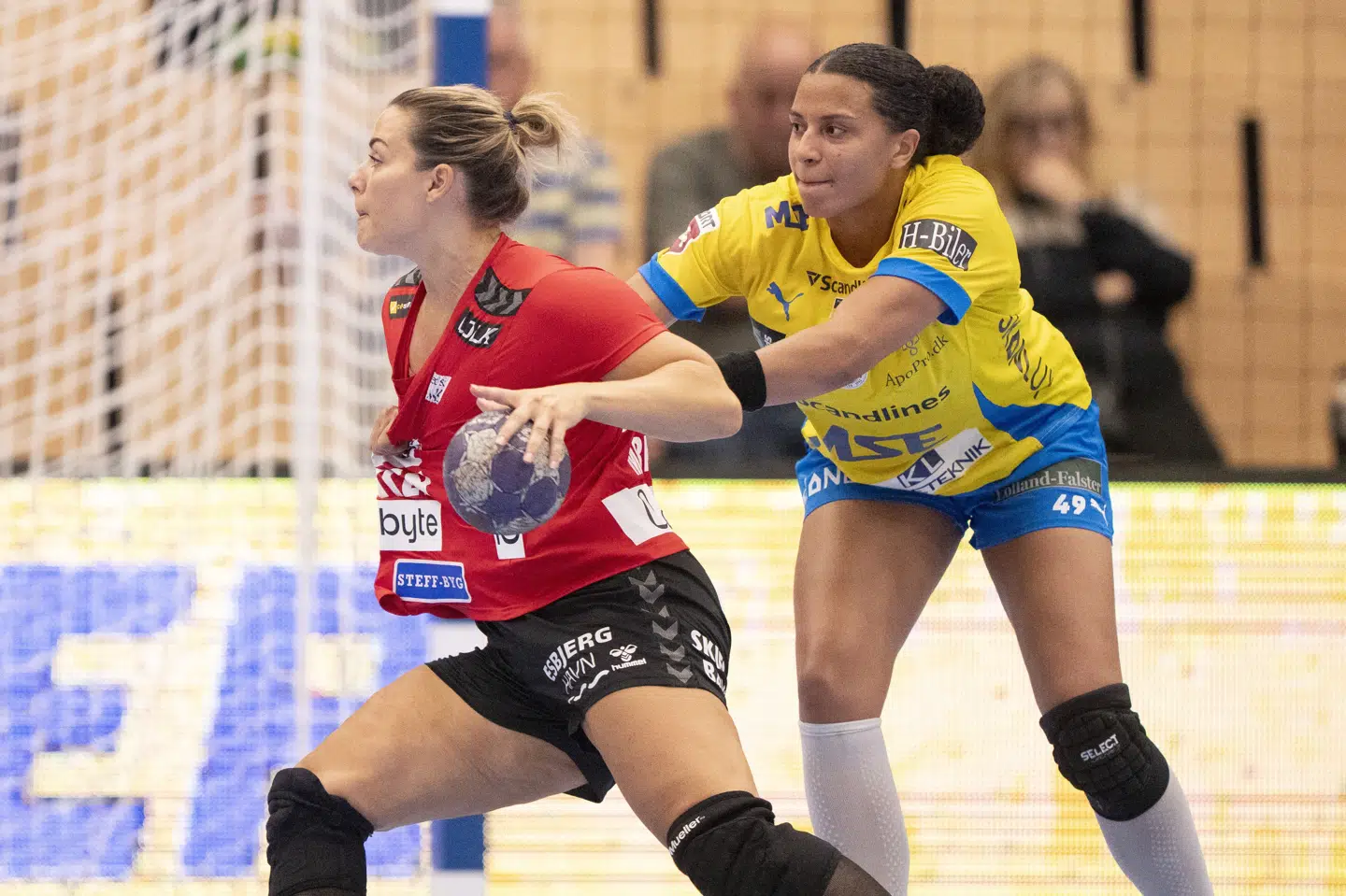 Nora Mørk og Team Esbjerg sikrede søndag to point i Champions League. (Arkivfoto).