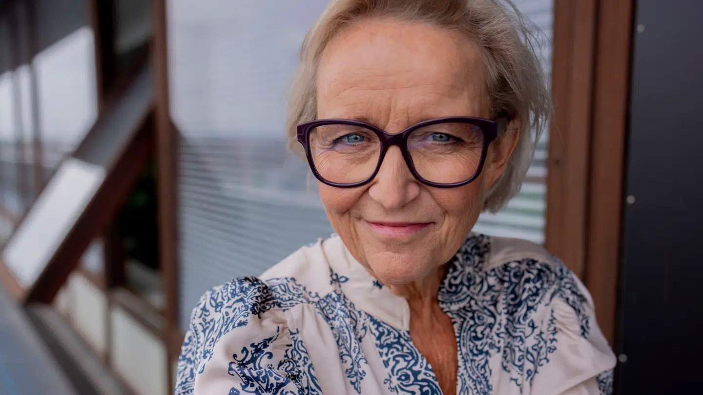 Efter mange år som vært på TV-Avisen skiftede Tine Gøtzsche karrierespor og har blandt andet beskæftiget sig med underholdning og reality.