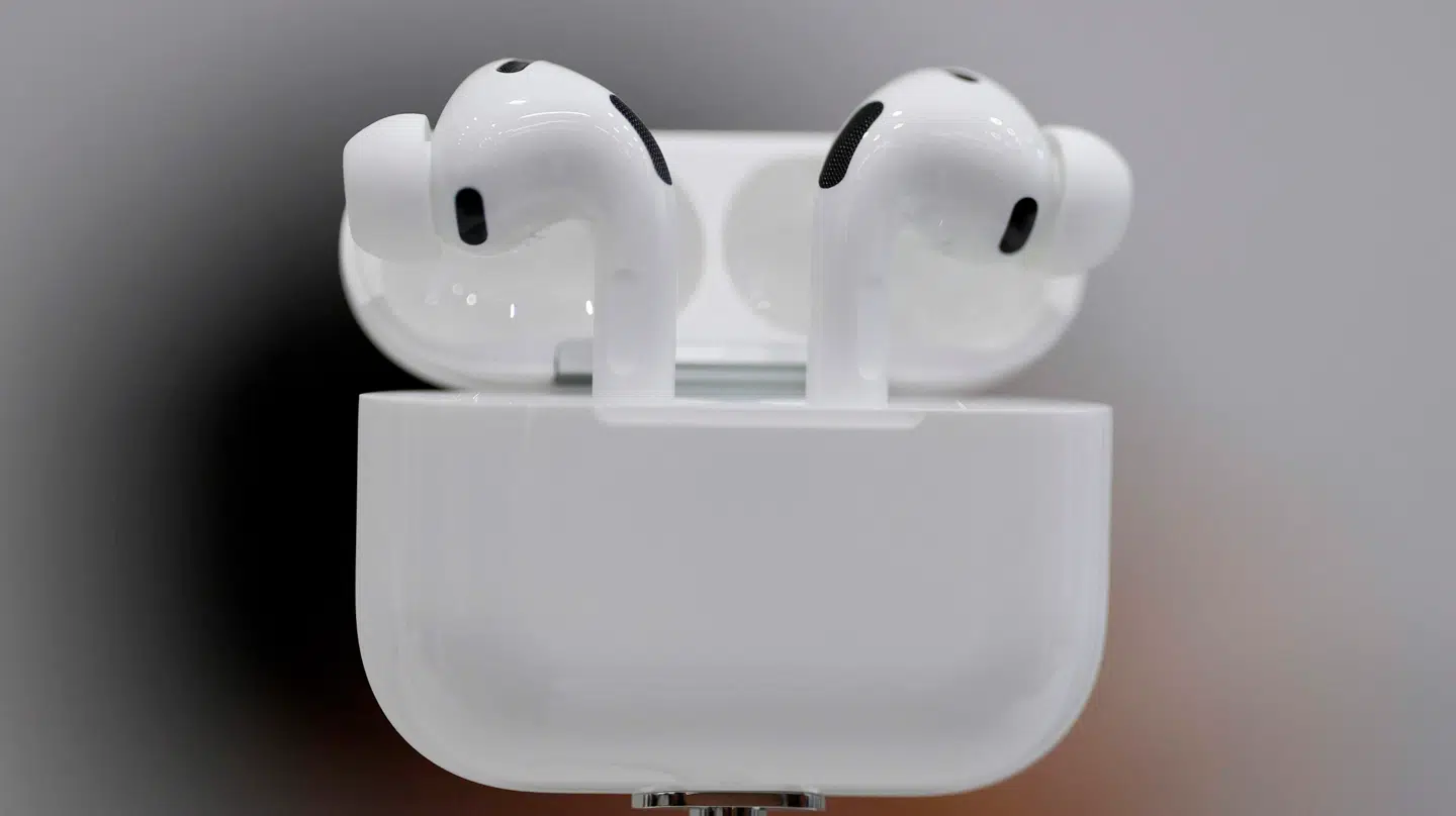 Bluetooth bliver blandt andet brugt til at forbinde telefoner til høretelefoner som Apples Airpods.